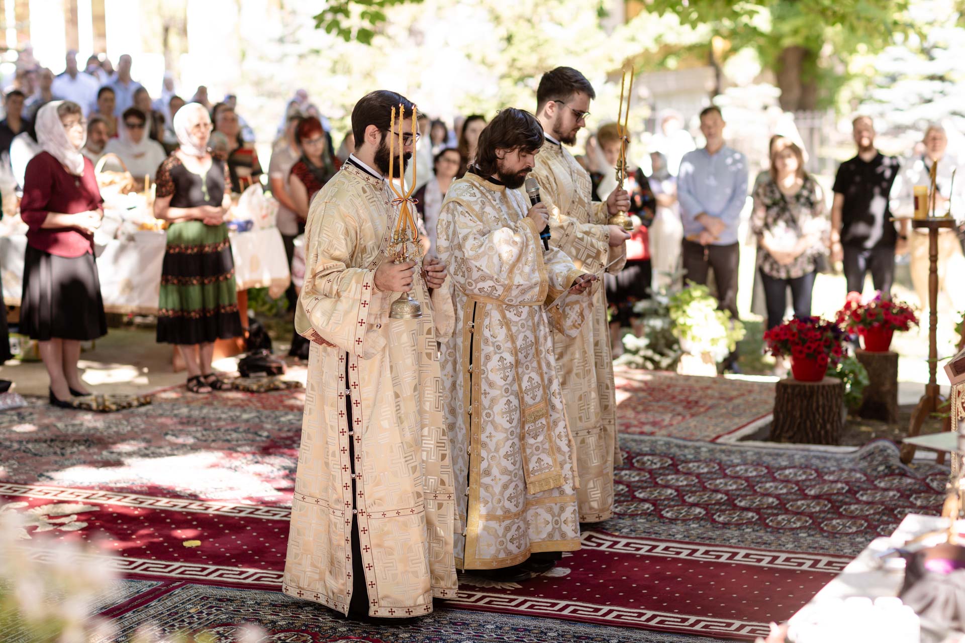 Hirotonie întru preot și hram la Mănăstirea Bucium