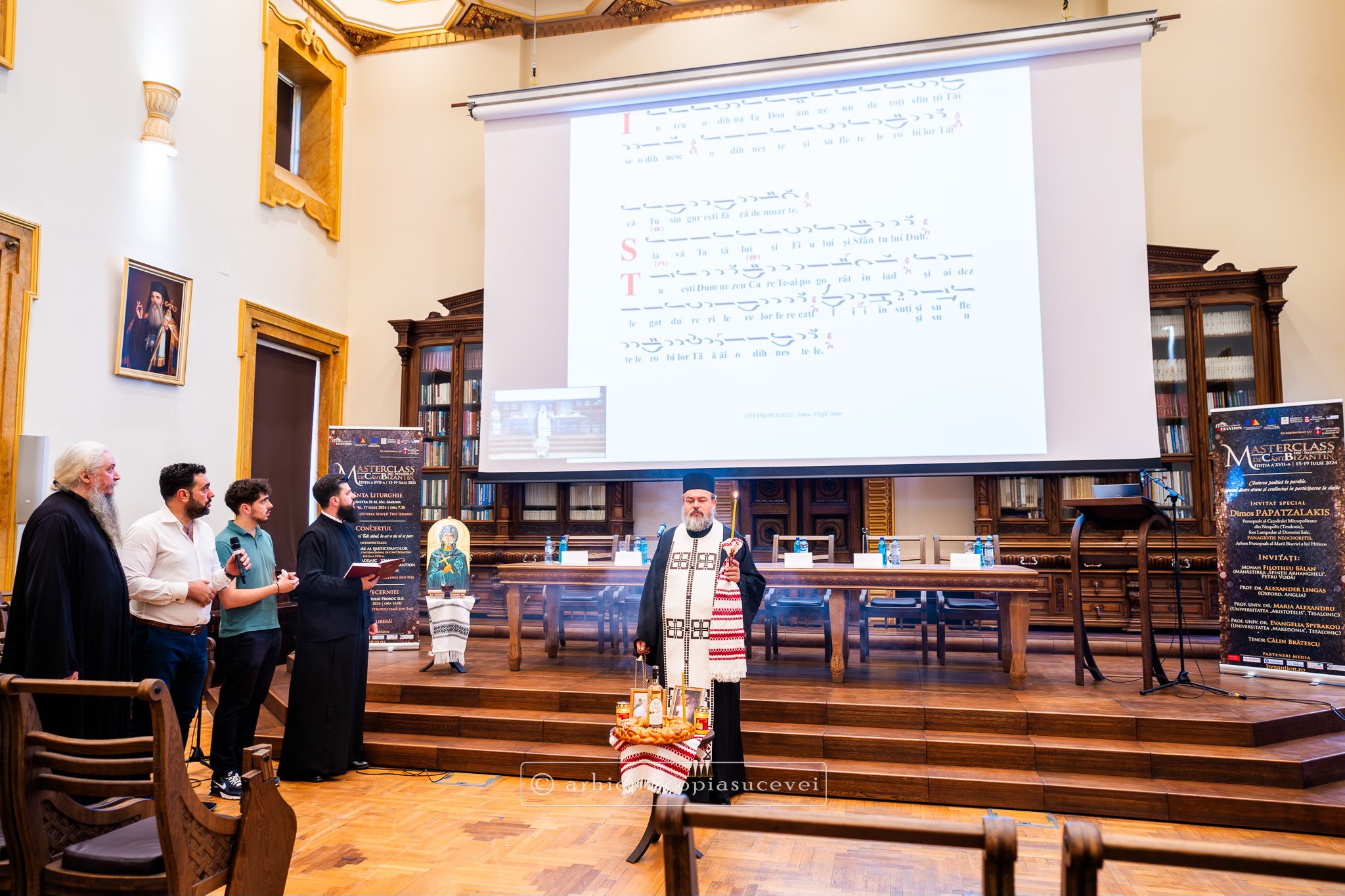 A început Masterclassul Internațional de Cânt Bizantin de la Iași, ediția a XVII-a