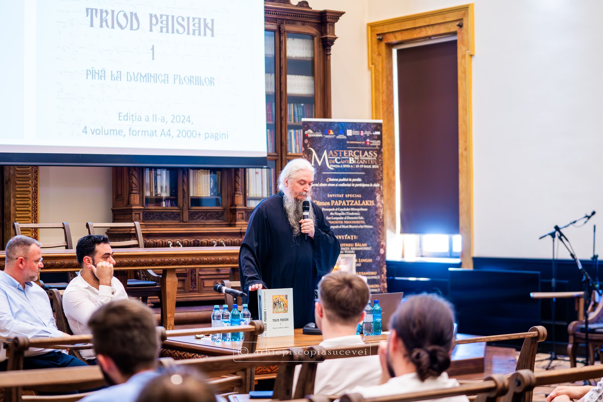 A început Masterclassul Internațional de Cânt Bizantin de la Iași, ediția a XVII-a