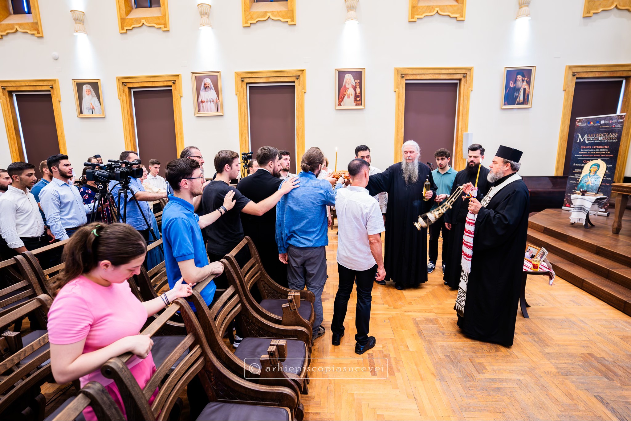 A început Masterclassul Internațional de Cânt Bizantin de la Iași, ediția a XVII-a