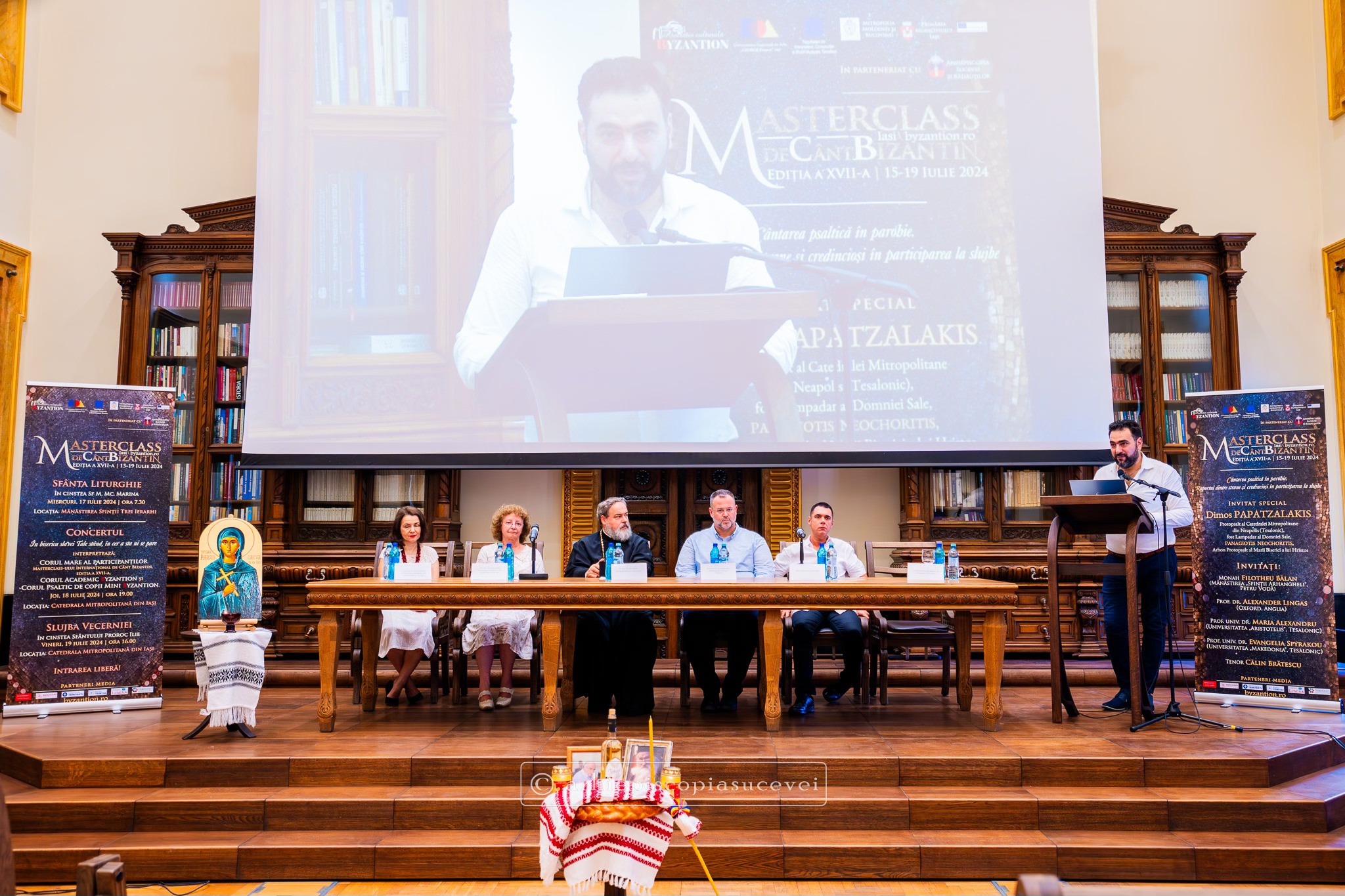A început Masterclassul Internațional de Cânt Bizantin de la Iași, ediția a XVII-a