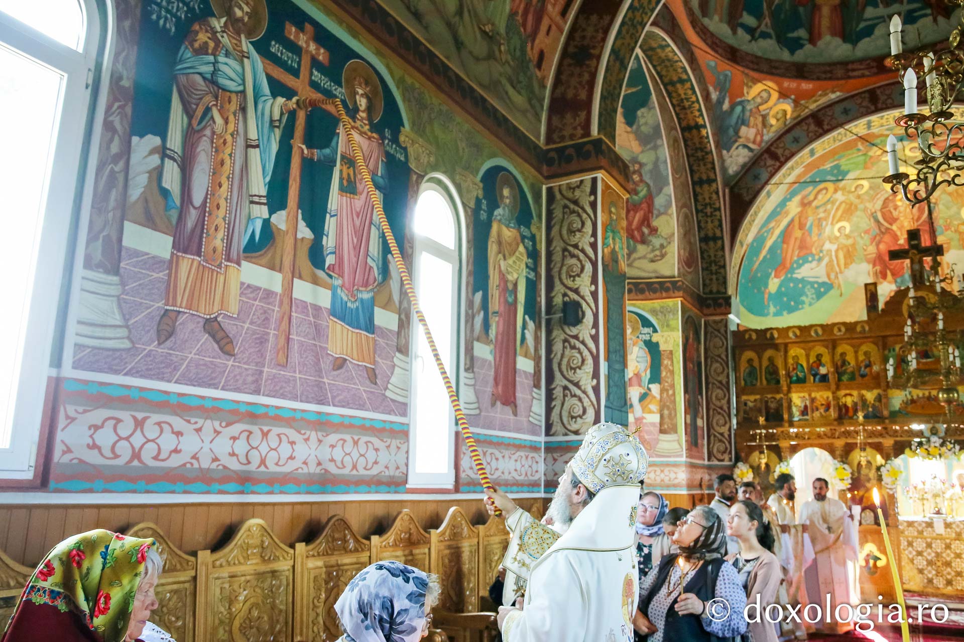 O biserică din orașul Podu Iloaiei, sfințită cu prilejul hramului
