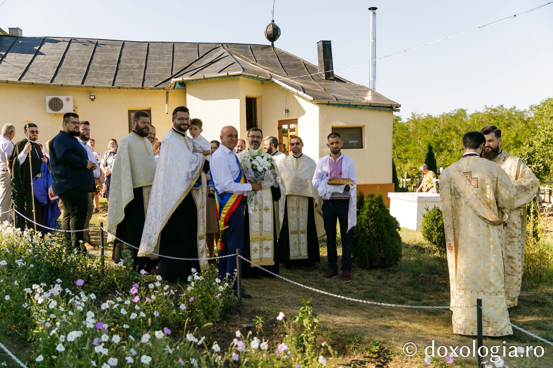 Sfințire de casă parohială la parohia Podolenii de Jos