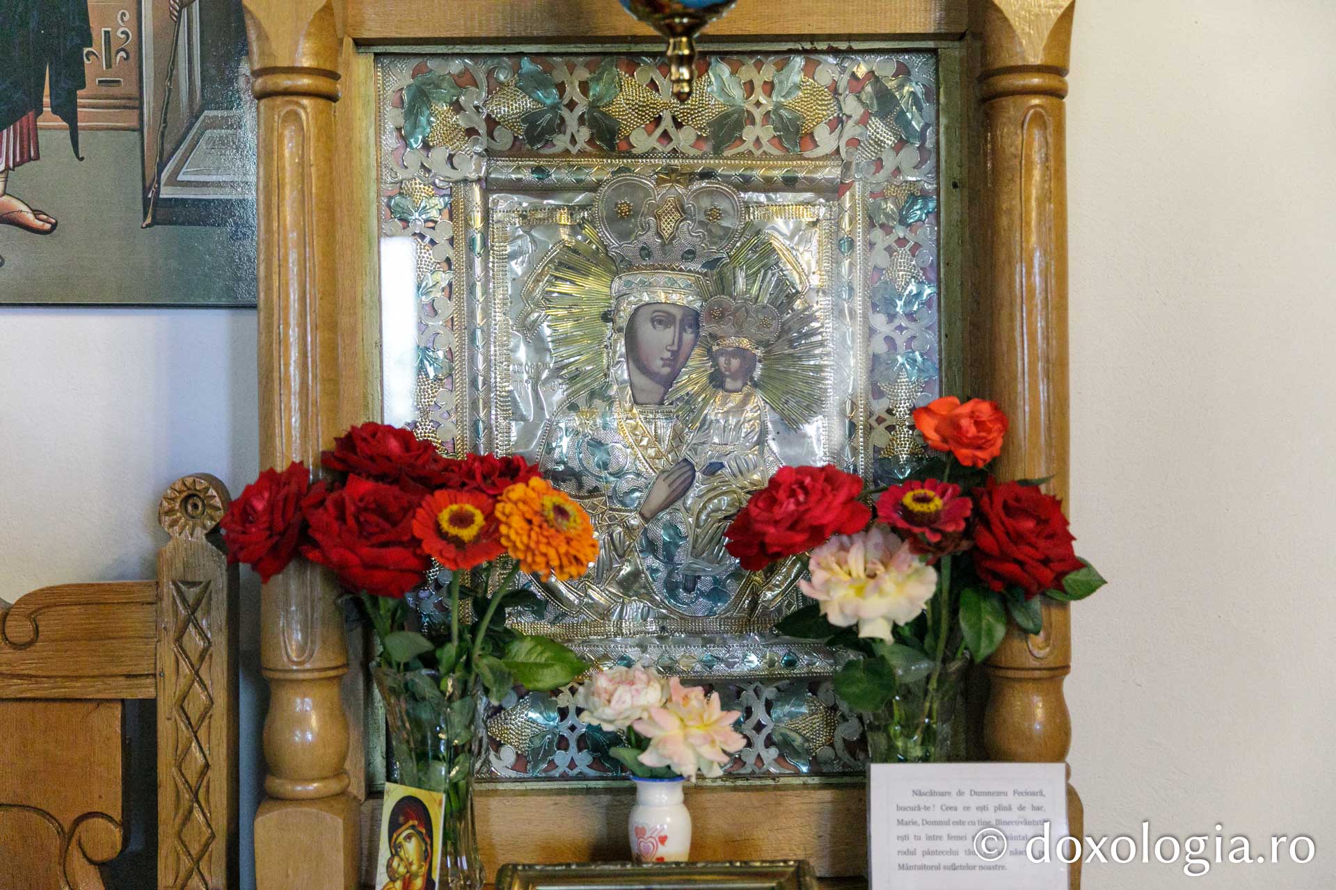 Sfințire de casă parohială la parohia Podolenii de Jos