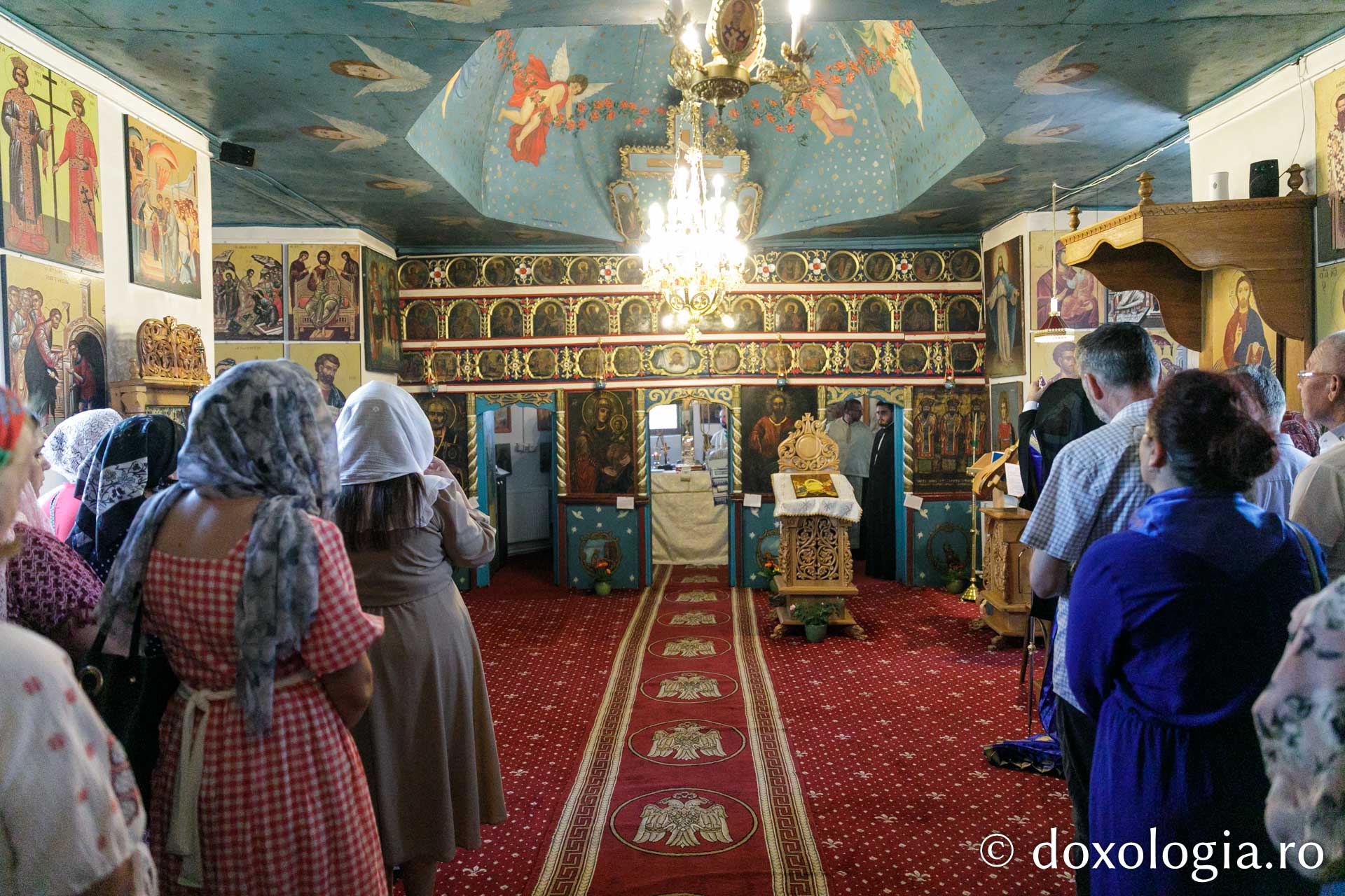 Sfințire de casă parohială la parohia Podolenii de Jos