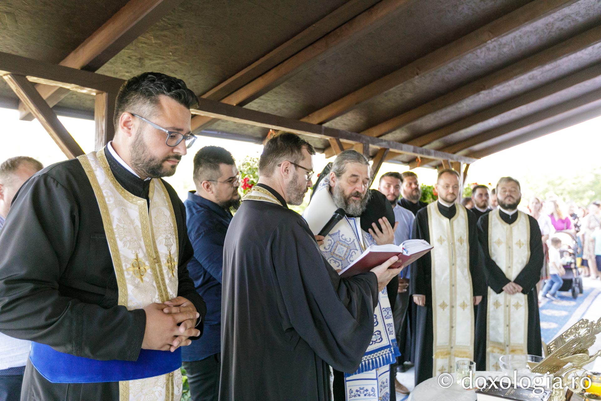 Sfințire de casă parohială la parohia Podolenii de Jos