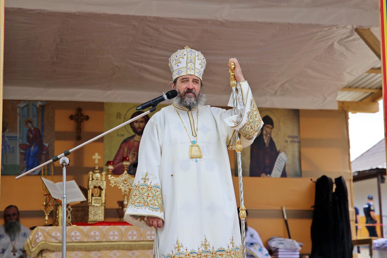 Preasfințitul Părinte Nichifor Botoșăneanul