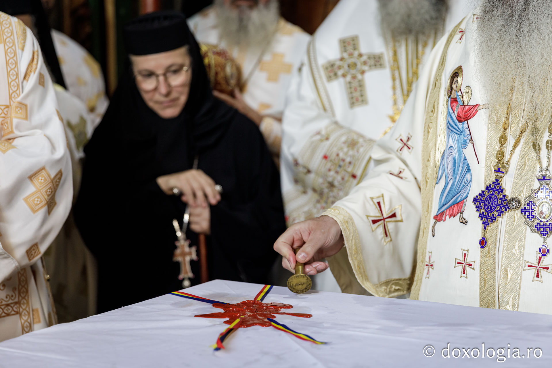 Resfințire de biserică și hram, la Mănăstirea Văratec