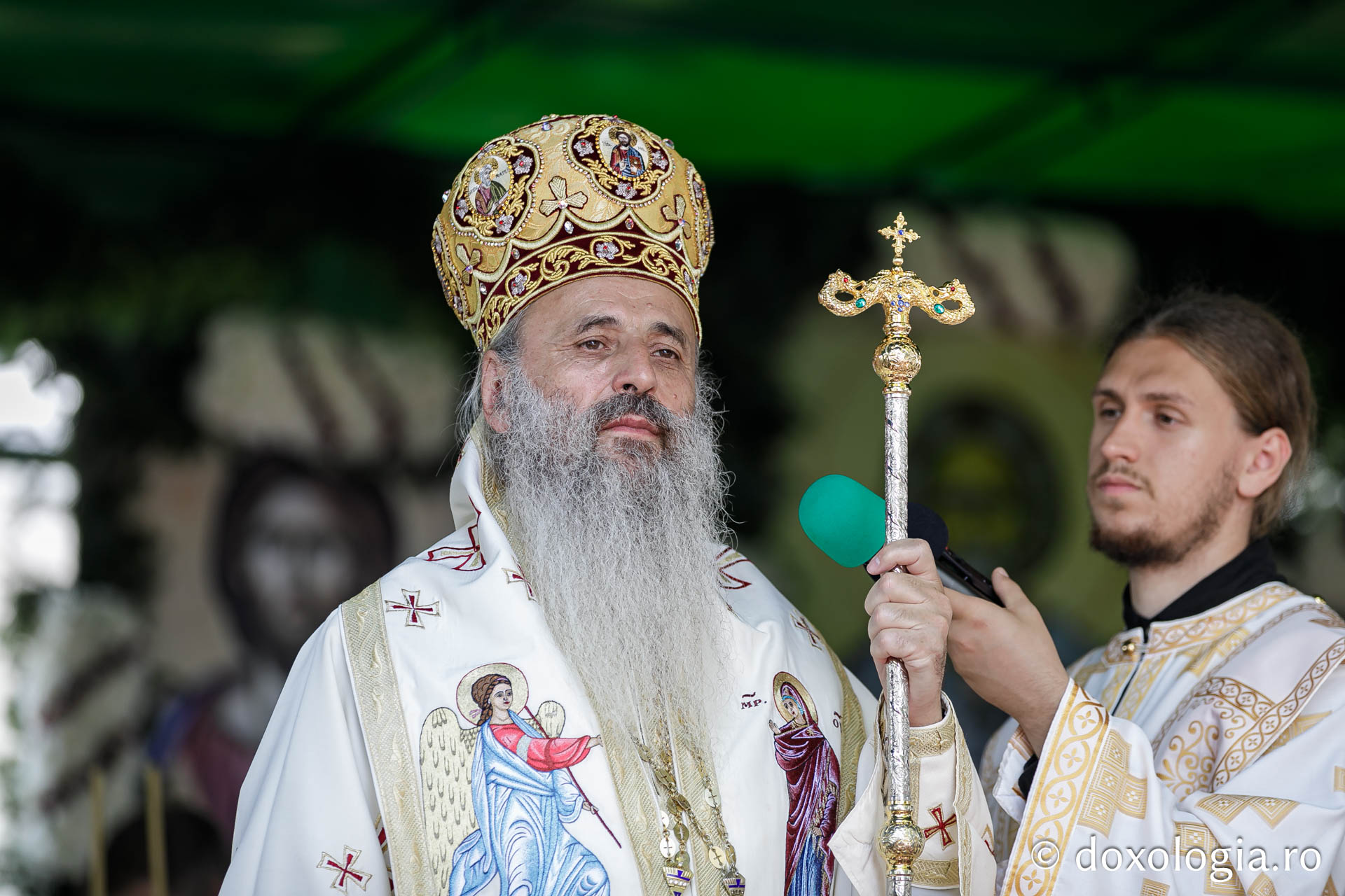 Resfințire de biserică și hram, la Mănăstirea Văratec