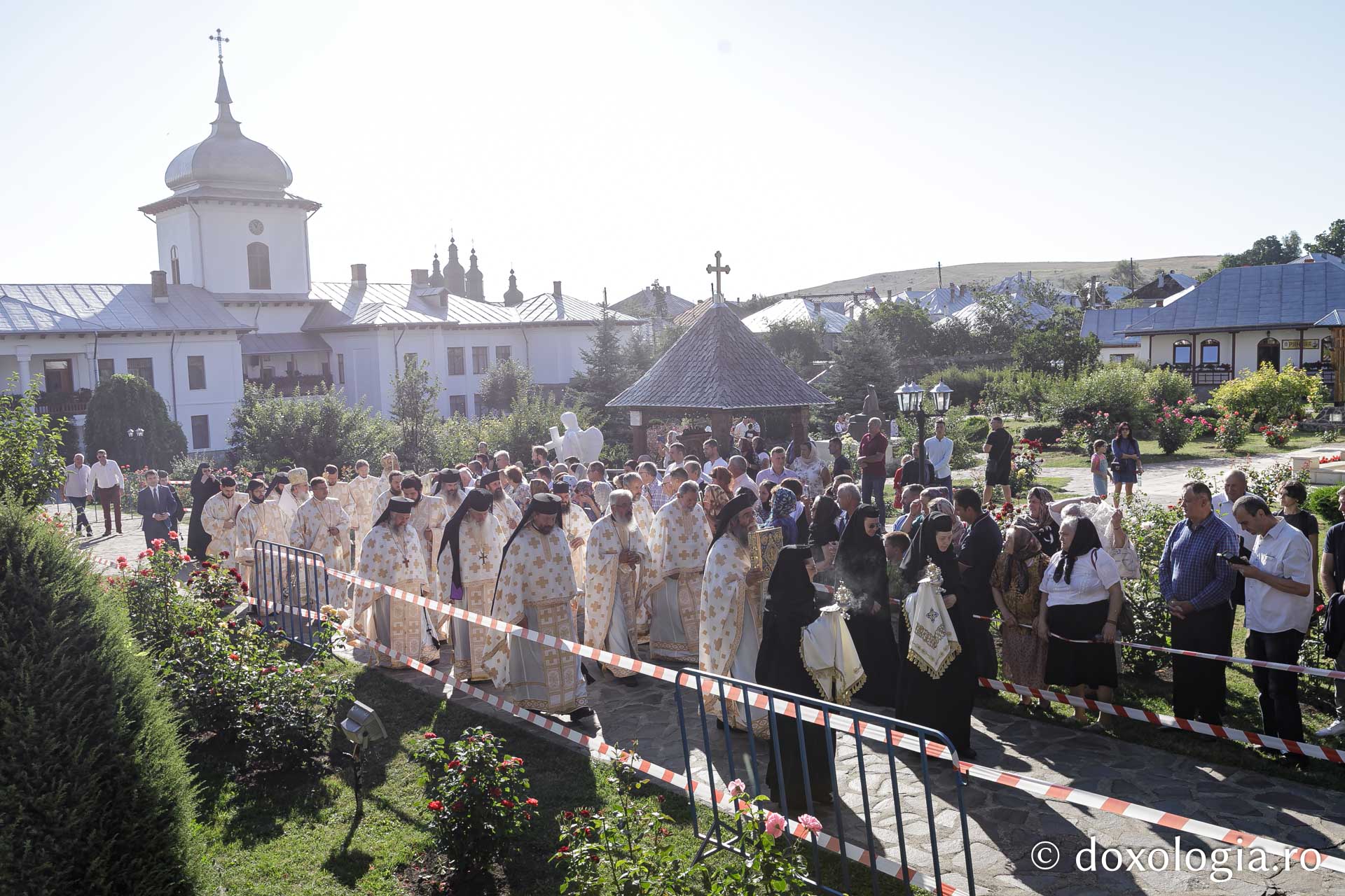 Praznicul Adormirii Maicii Domnului, hramul istoric al Mănăstirii Văratec
