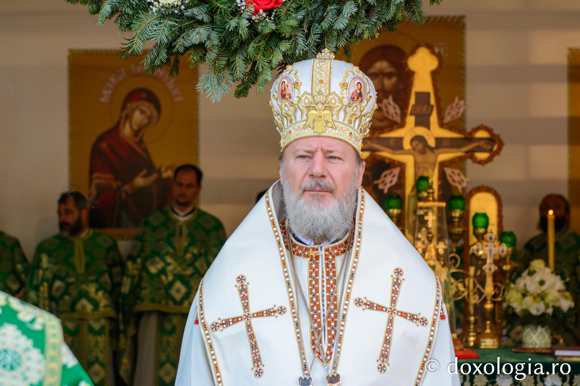 Sfântul Ioan Iacob a fost cinstit la Crăiniceni, în localitatea sa natală