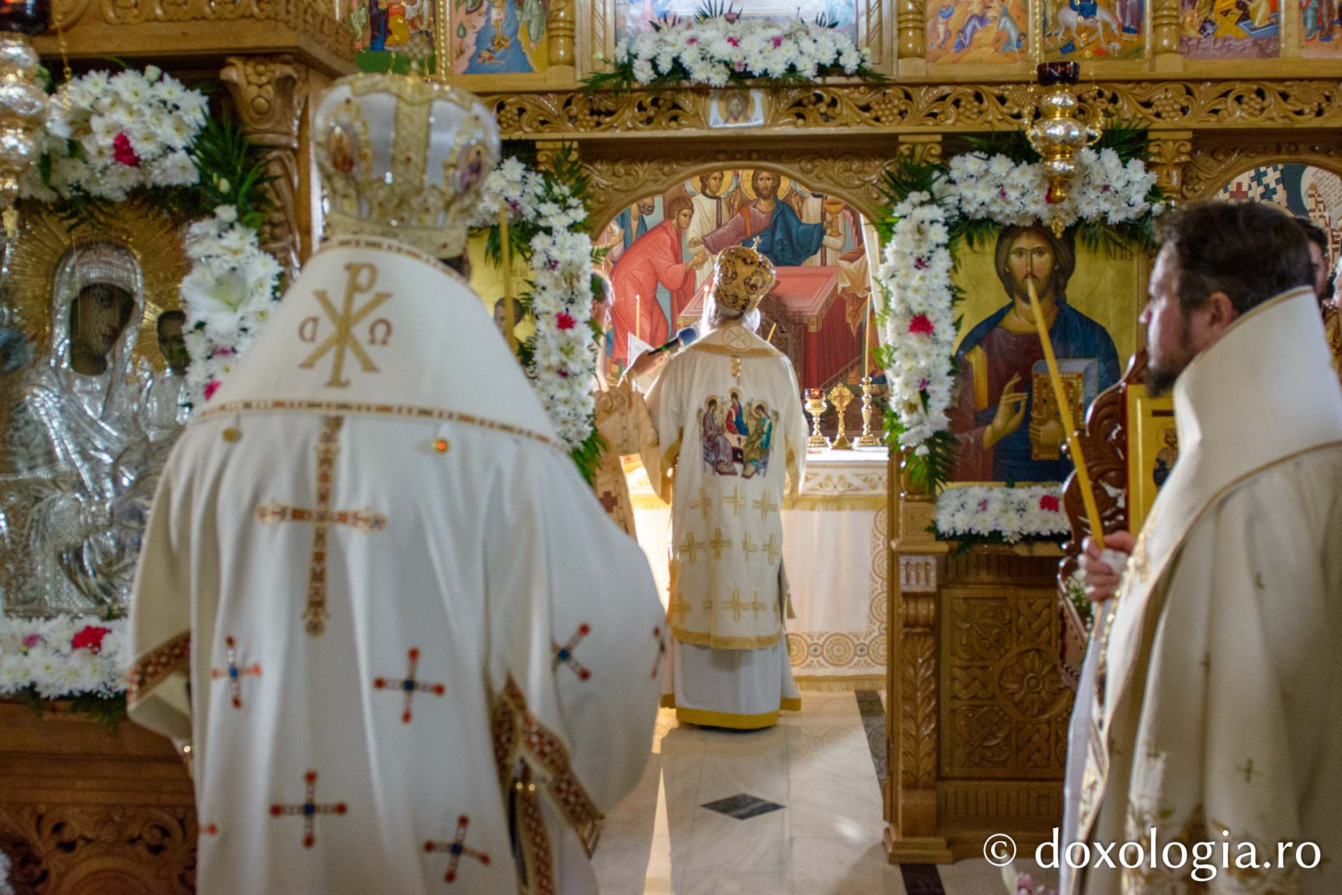 Biserica Schitului Băiceni a primit haina cea nouă a sfințirii