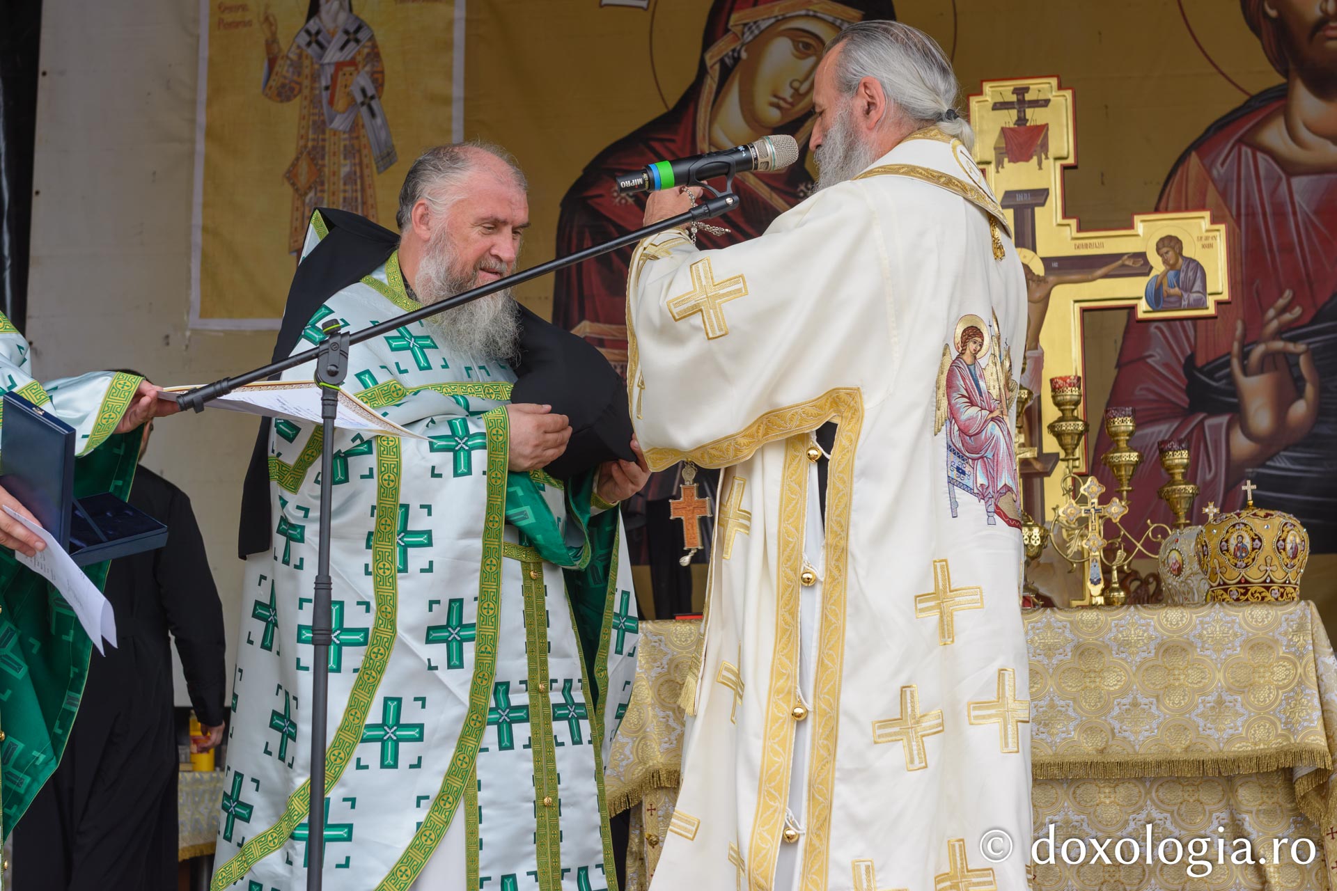 Biserica Schitului Băiceni a primit haina cea nouă a sfințirii