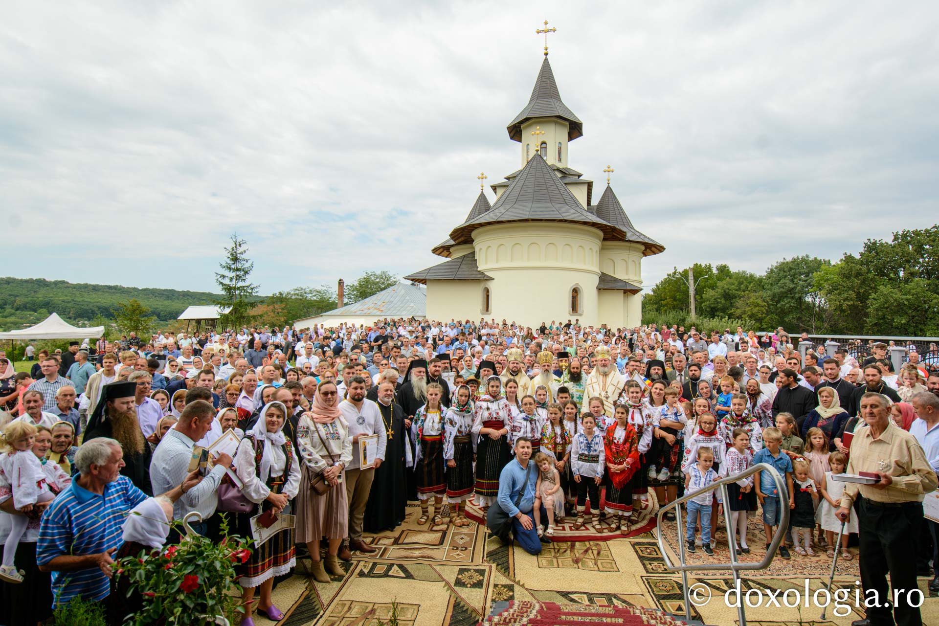 Biserica Schitului Băiceni a primit haina cea nouă a sfințirii