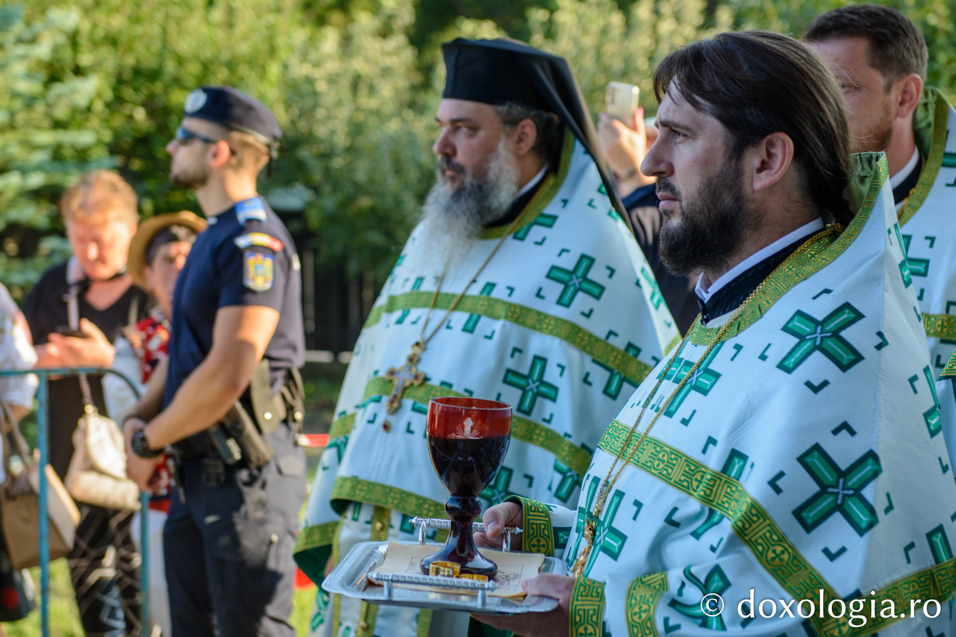 Biserica Schitului Băiceni a primit haina cea nouă a sfințirii