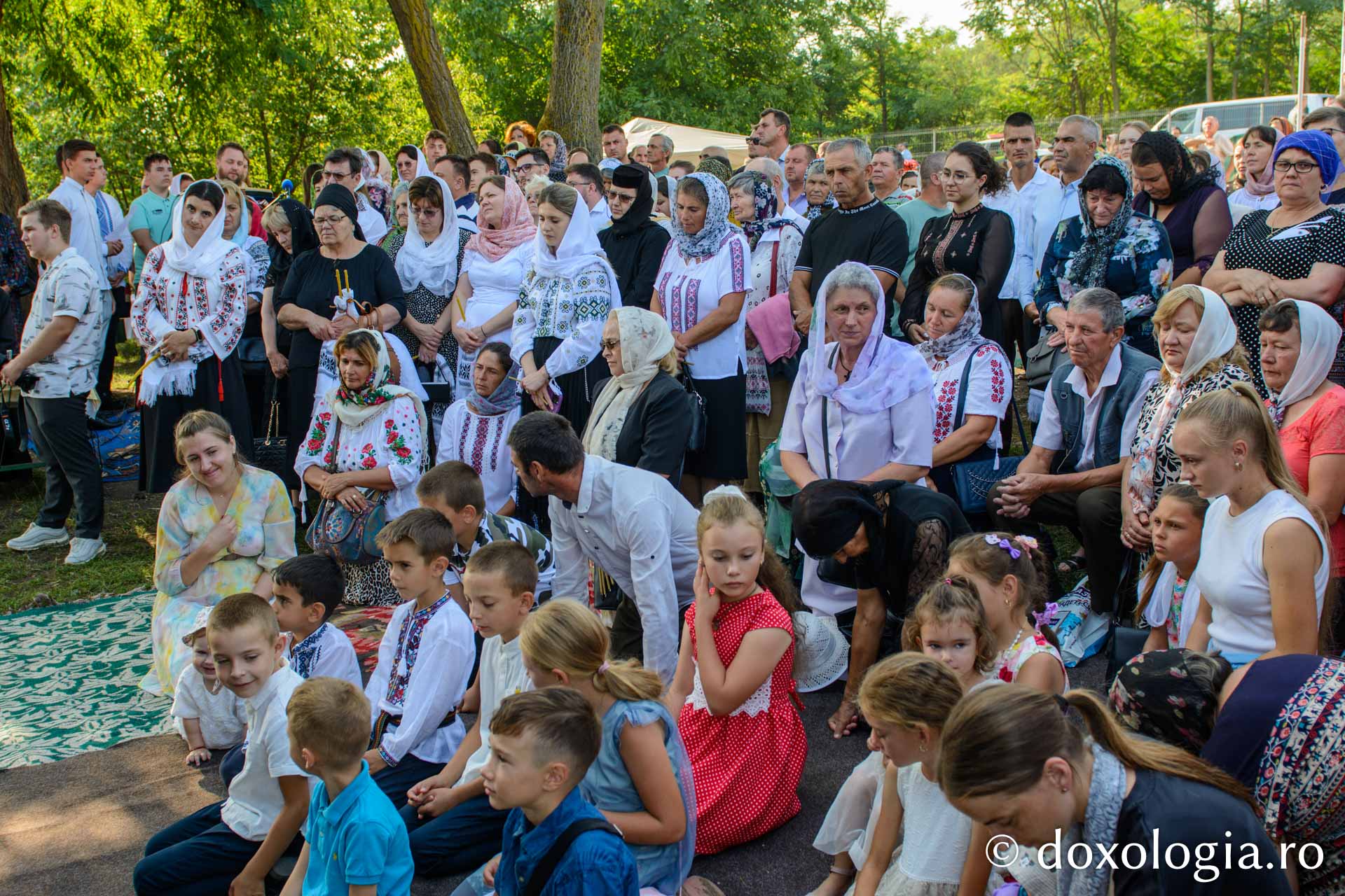 Sfințire de biserică la Mândrești-Movileni