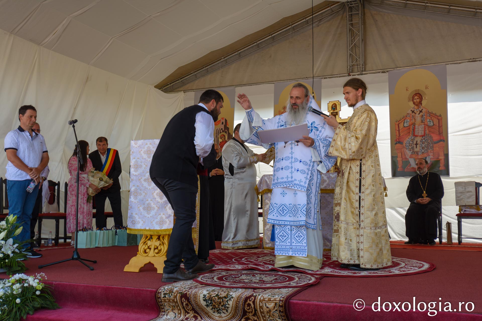 Noua biserică a Parohiei Movileni - Concești sfințită de IPS Teofan