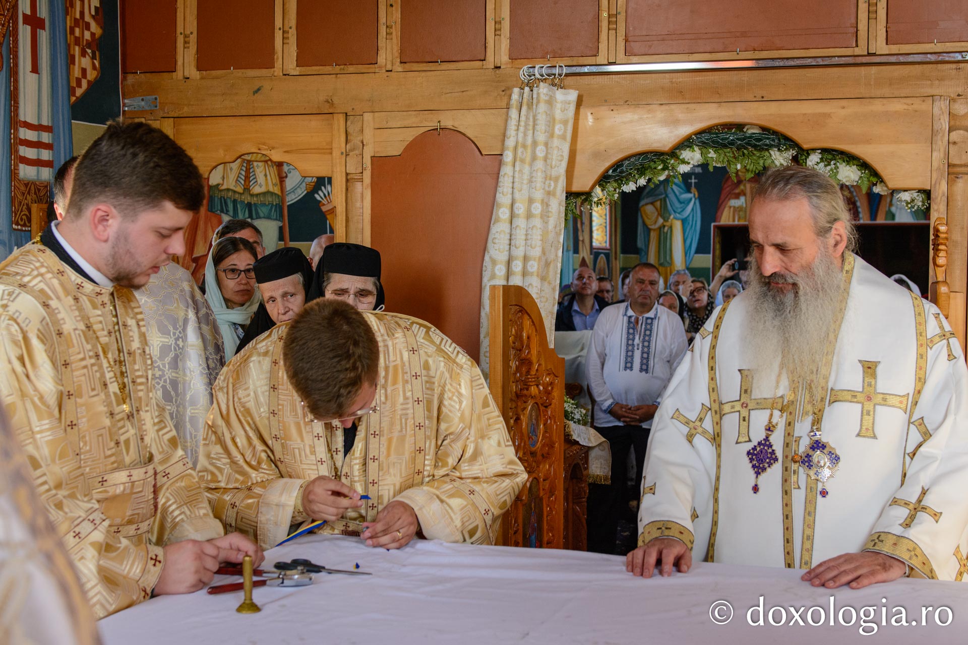 O biserică închinată Sfintei Teodora de la Sihla din județul Botoșani, sfințită de IPS Teofan