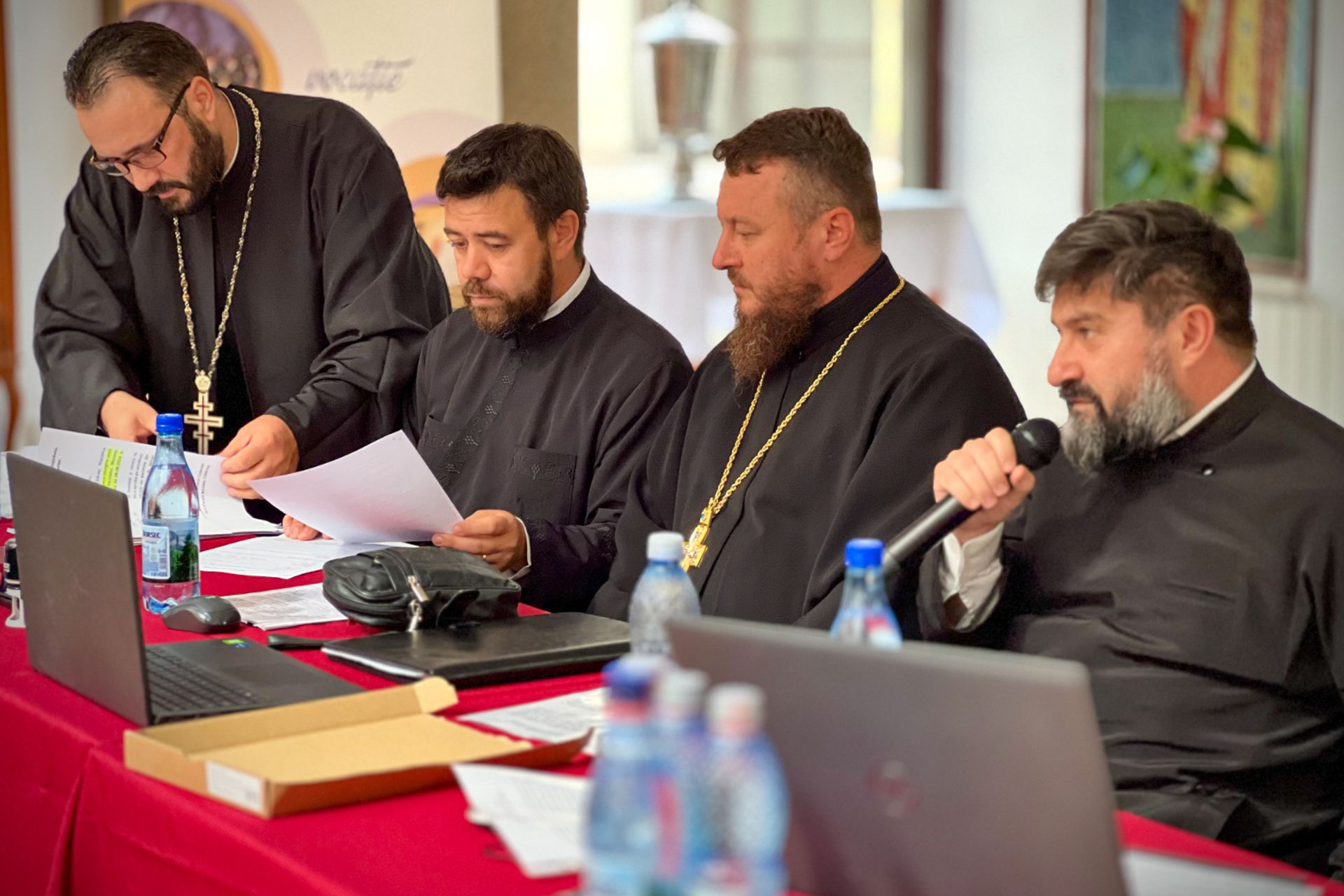 Ședință administrativă în cadrul Protopopiatului Iași I: A fost semnat un acord de înfrațire cu un Protopopiat din Basarabia