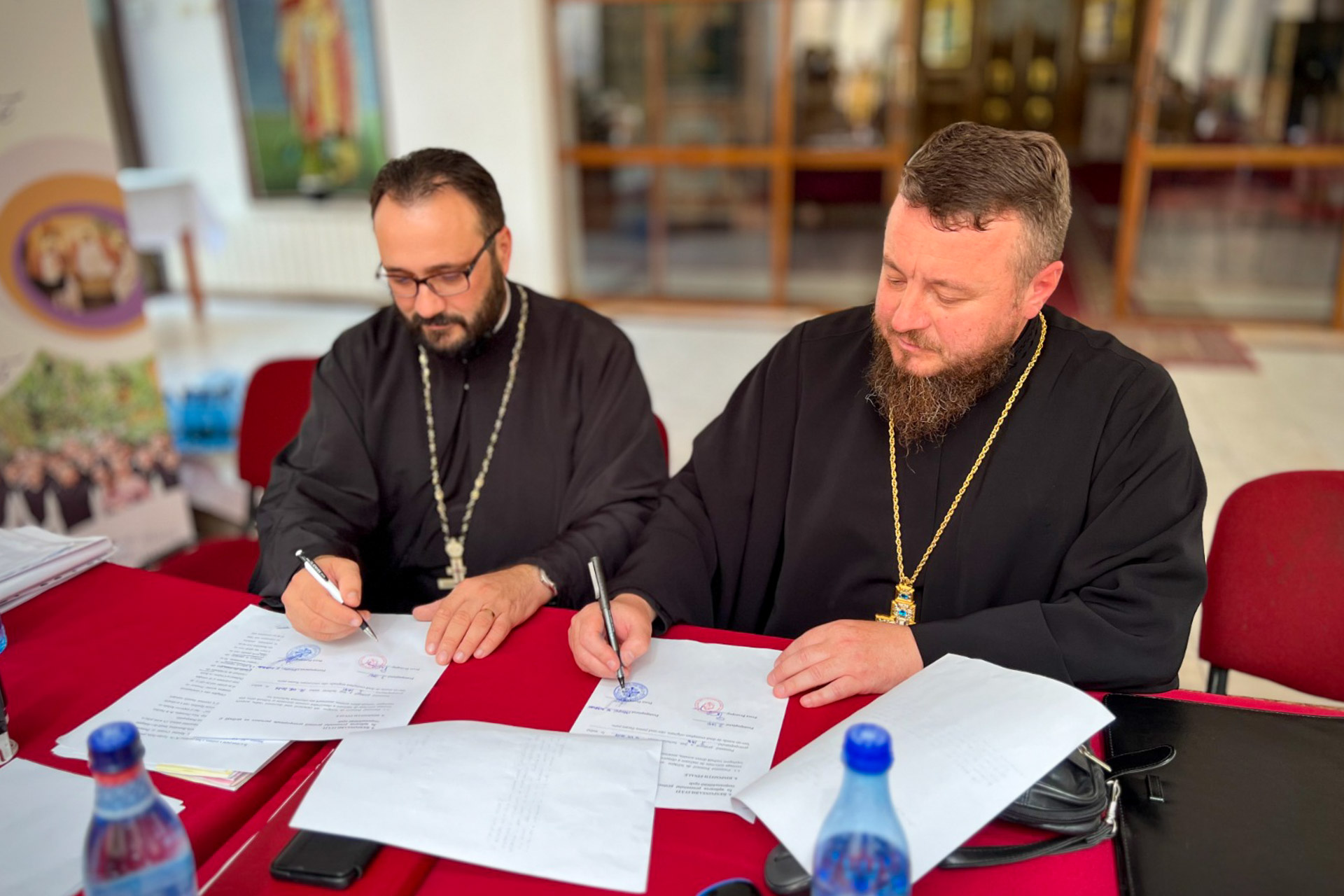 Ședință administrativă în cadrul Protopopiatului Iași I: A fost semnat un acord de înfrățire cu un Protopopiat din Basarabia