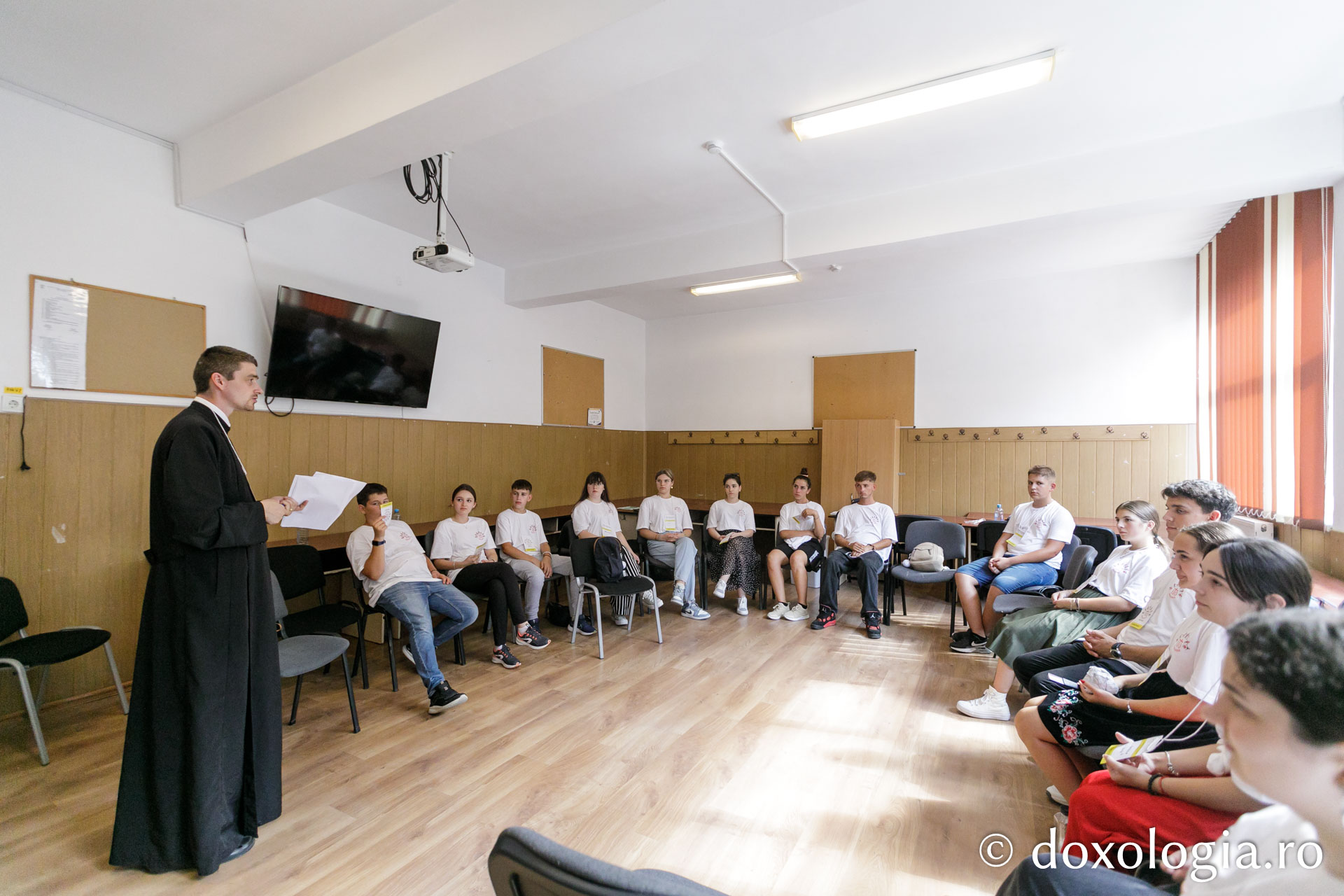 Peste 1500 de tineri din toată Moldova participă timp de trei zile la ITOM 2024