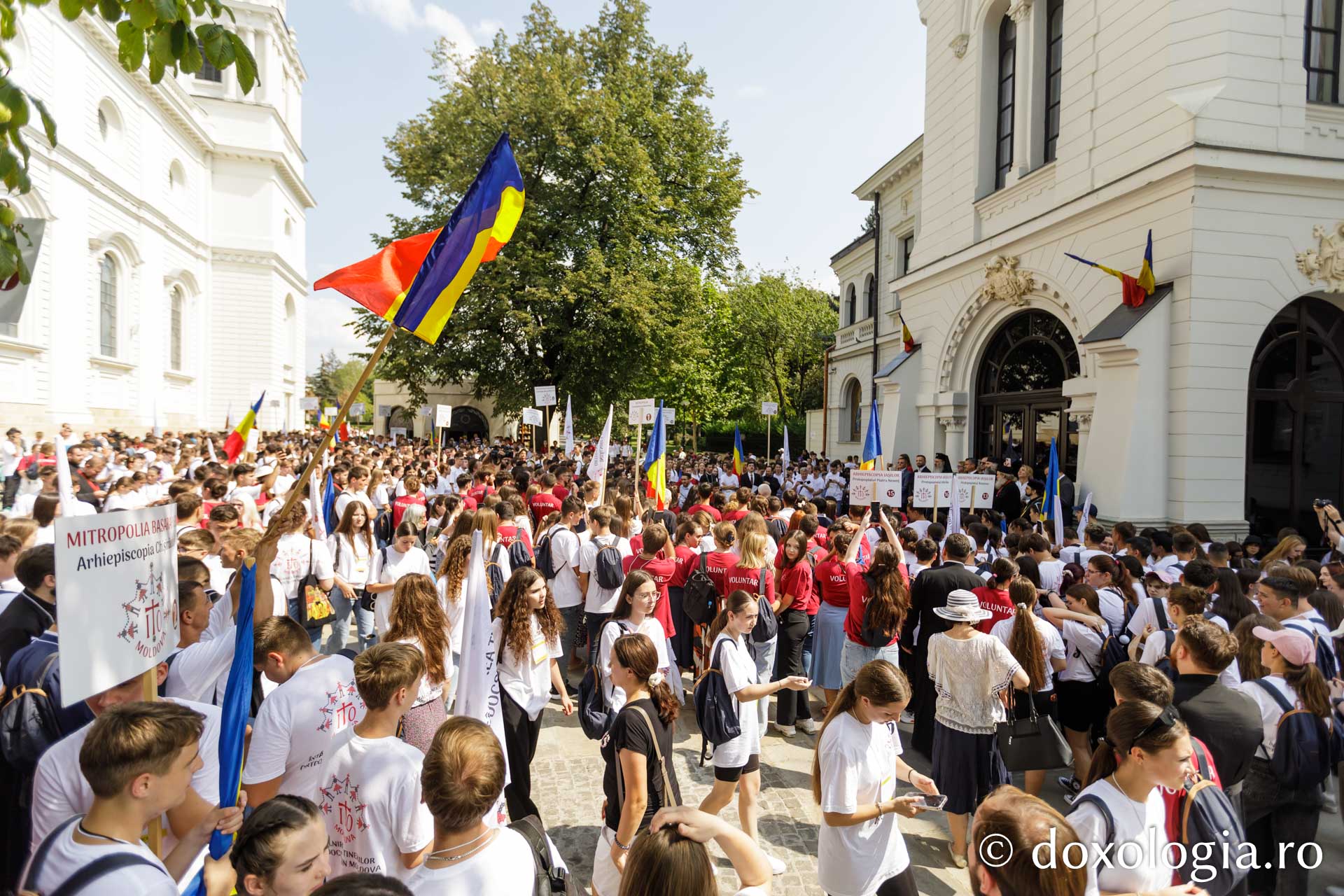 Peste 1500 de tineri din toată Moldova participă timp de trei zile la ITOM 2024