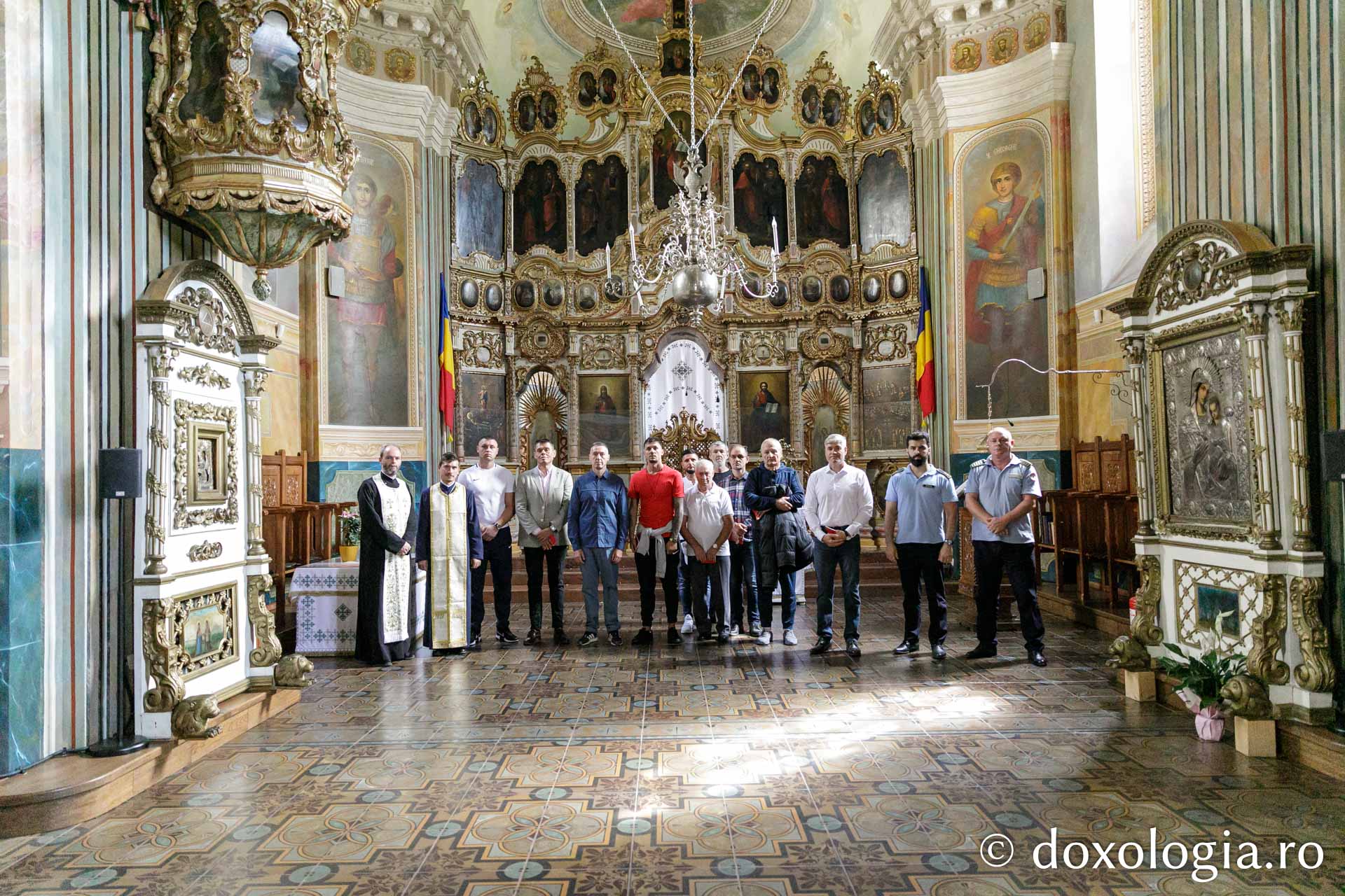 Persoane private de libertate de la Penitenciarul Iași în vizită la biserica Banu