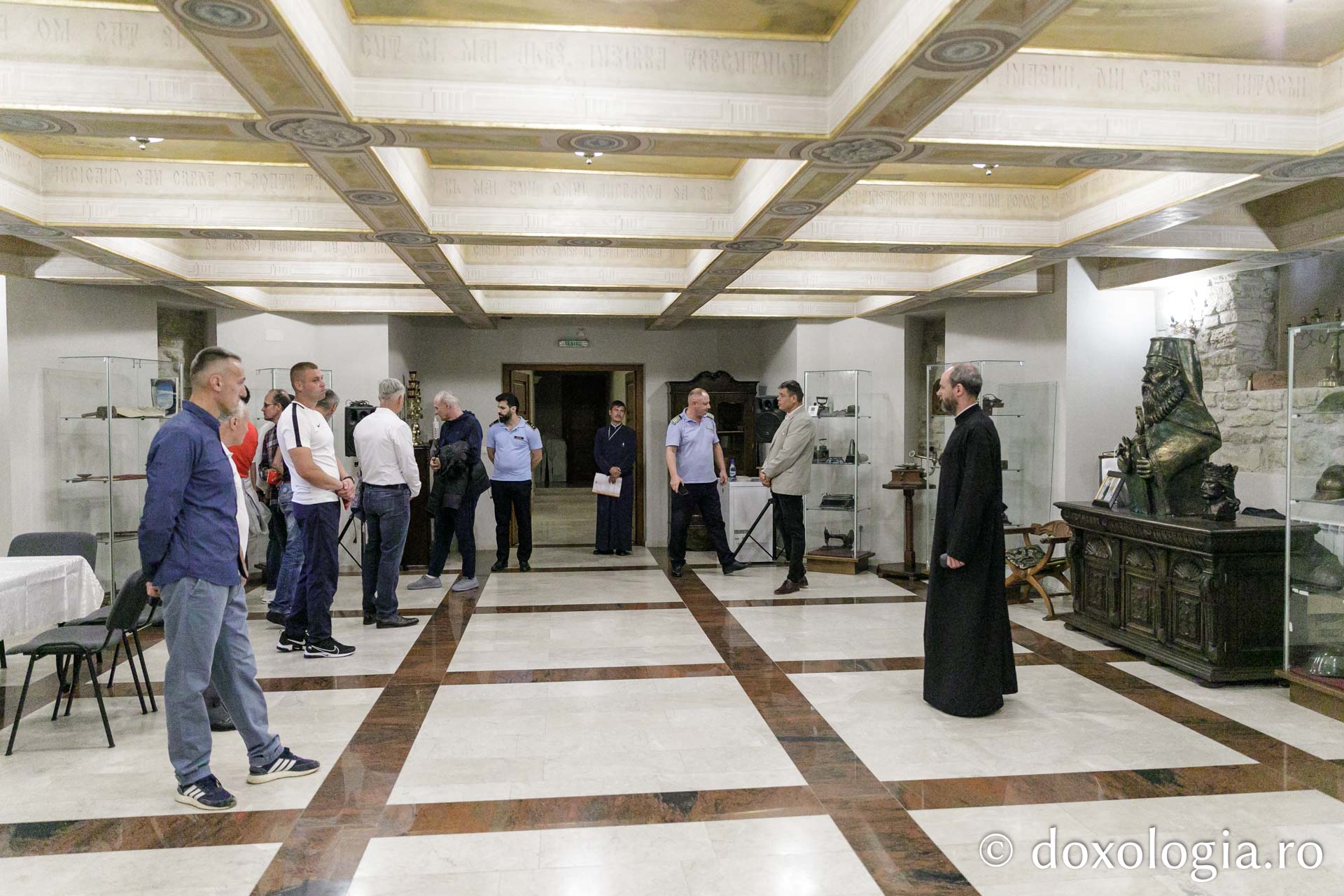 Persoane private de libertate de la Penitenciarul Iași în vizită la biserica Banu