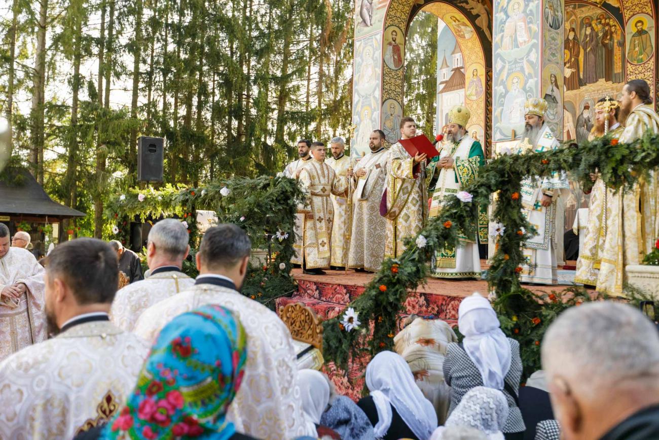Foto: pr. Silviu Cluci Sfântul Ioan Iacob, hramul Seminarului Teologic Mănăstirea Neamț