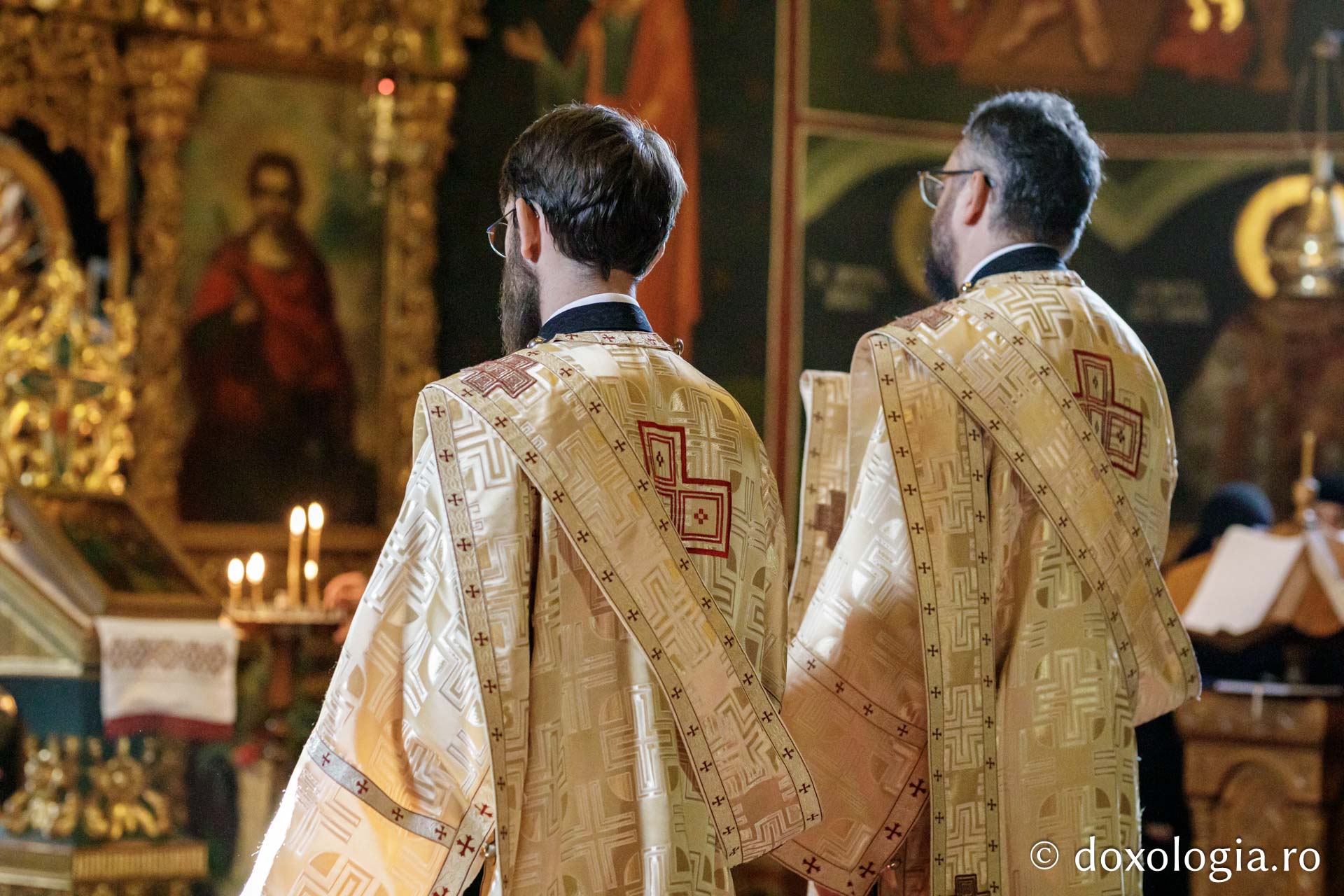 Diaconi din soborul slujitor