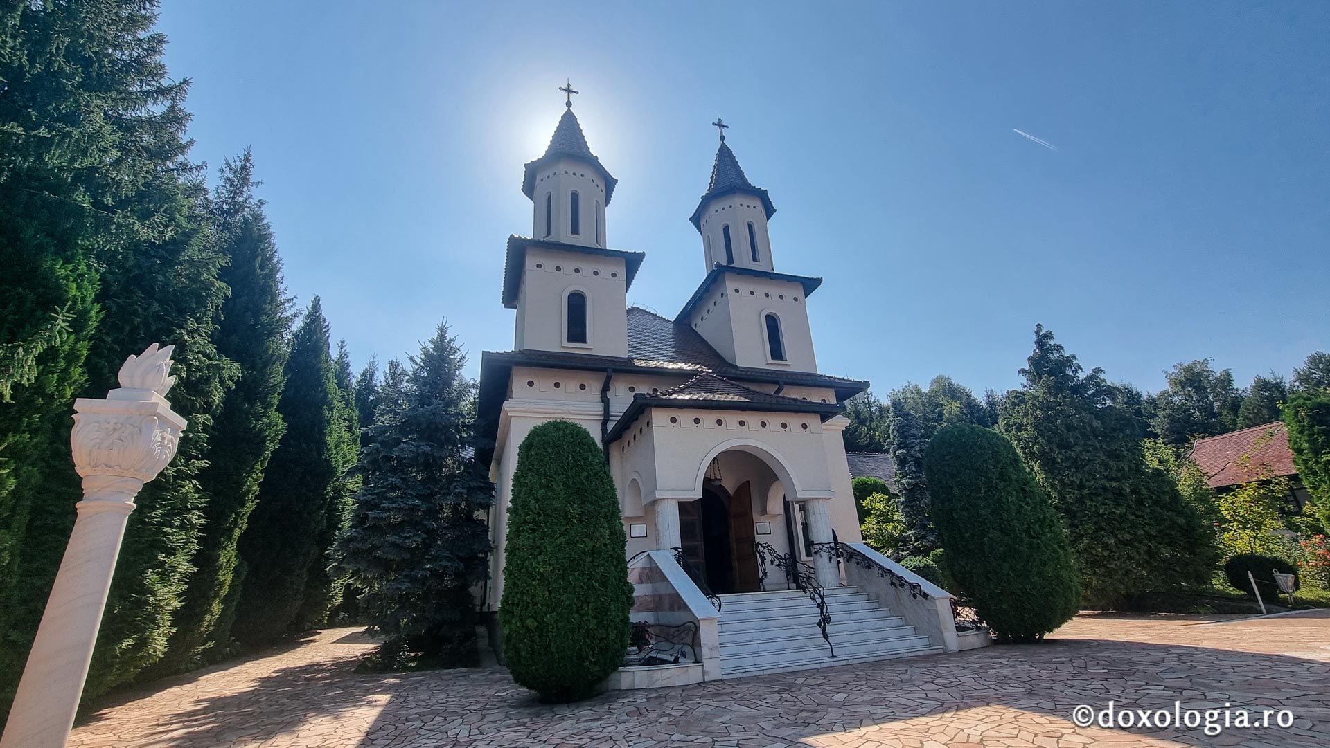 (Foto) Mănăstirea Recea