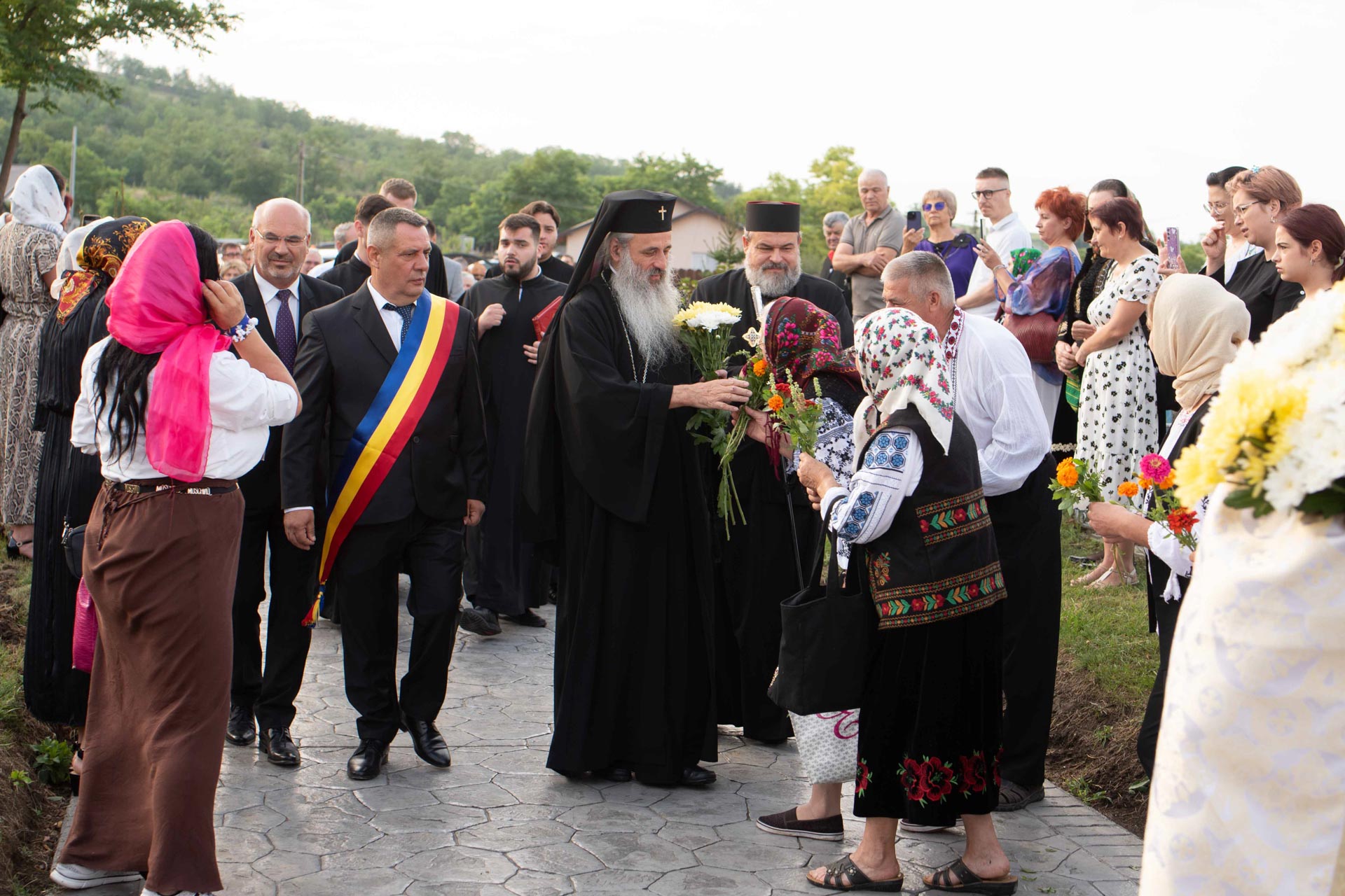 Resfințirea Bisericii din Ion Neculce