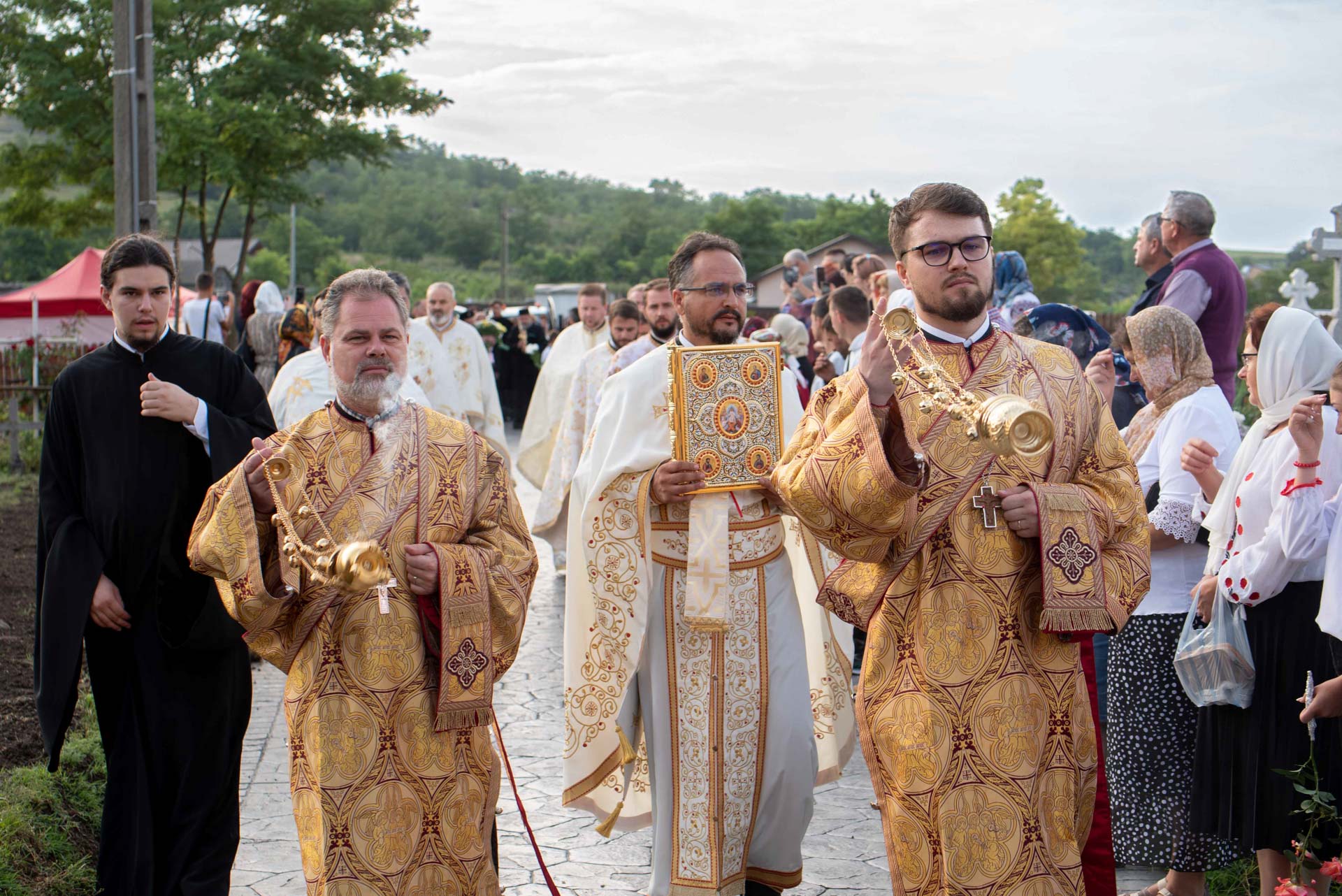 Resfințirea Bisericii din Ion Neculce