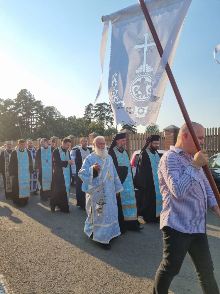 Slujbă de priveghere la Mănăstirea Hodoș-Bodrog