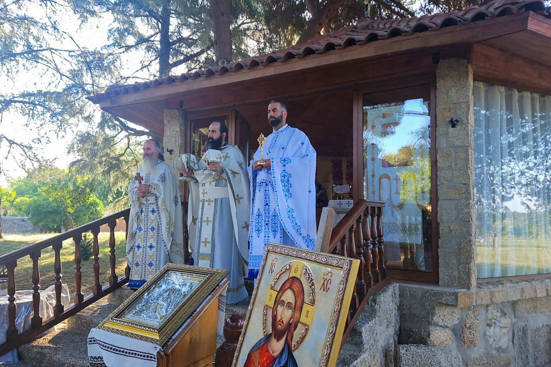 Tabăra Tinerilor Ortodocși Români din Portugalia „Drumul Sfintelor Tradiții” a ajuns la final