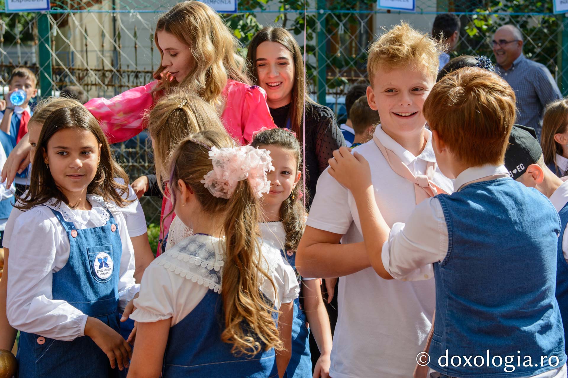 Un nou început de an școlar la Școala „Varlaam Mitropolitul”