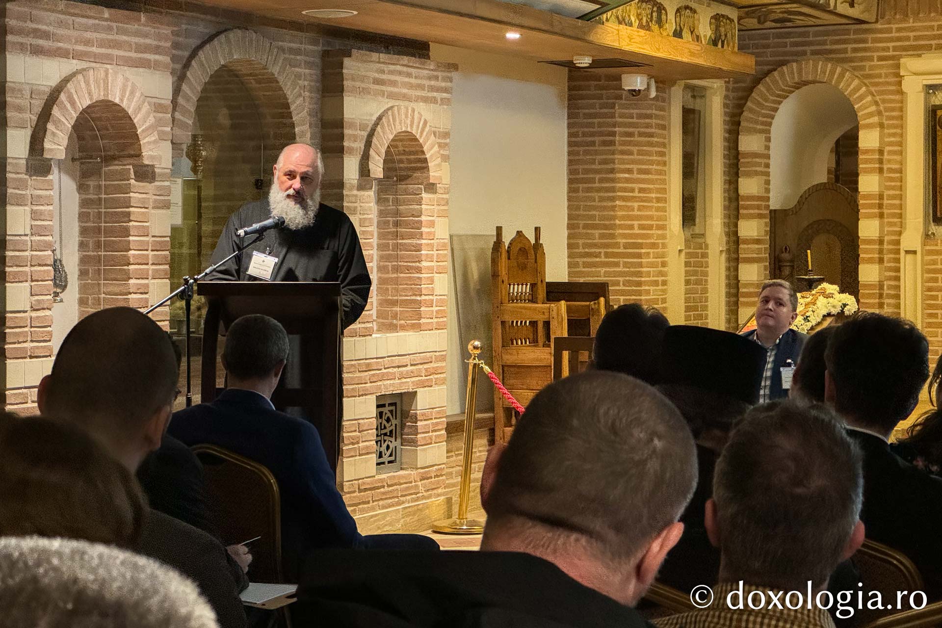 La Iași au debutat lucrările celei de-a treia ediții a Simpozionului „Tradiția patristică în actualitate”