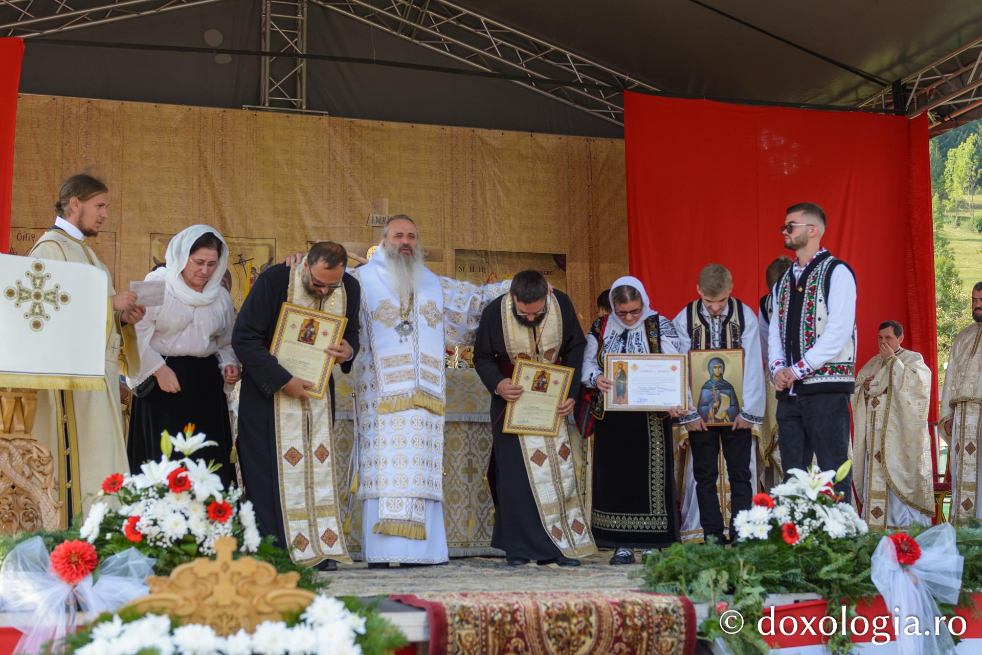 Sfințire de biserică la Telec – Bicazu Ardelean