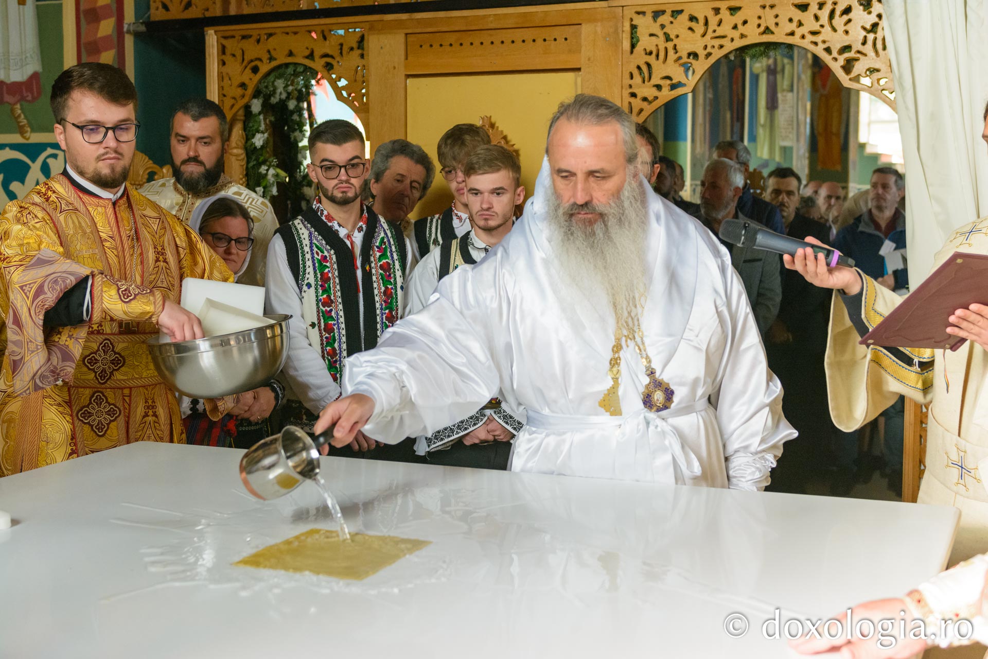 Sfințire de biserică la Telec – Bicazu Ardelean