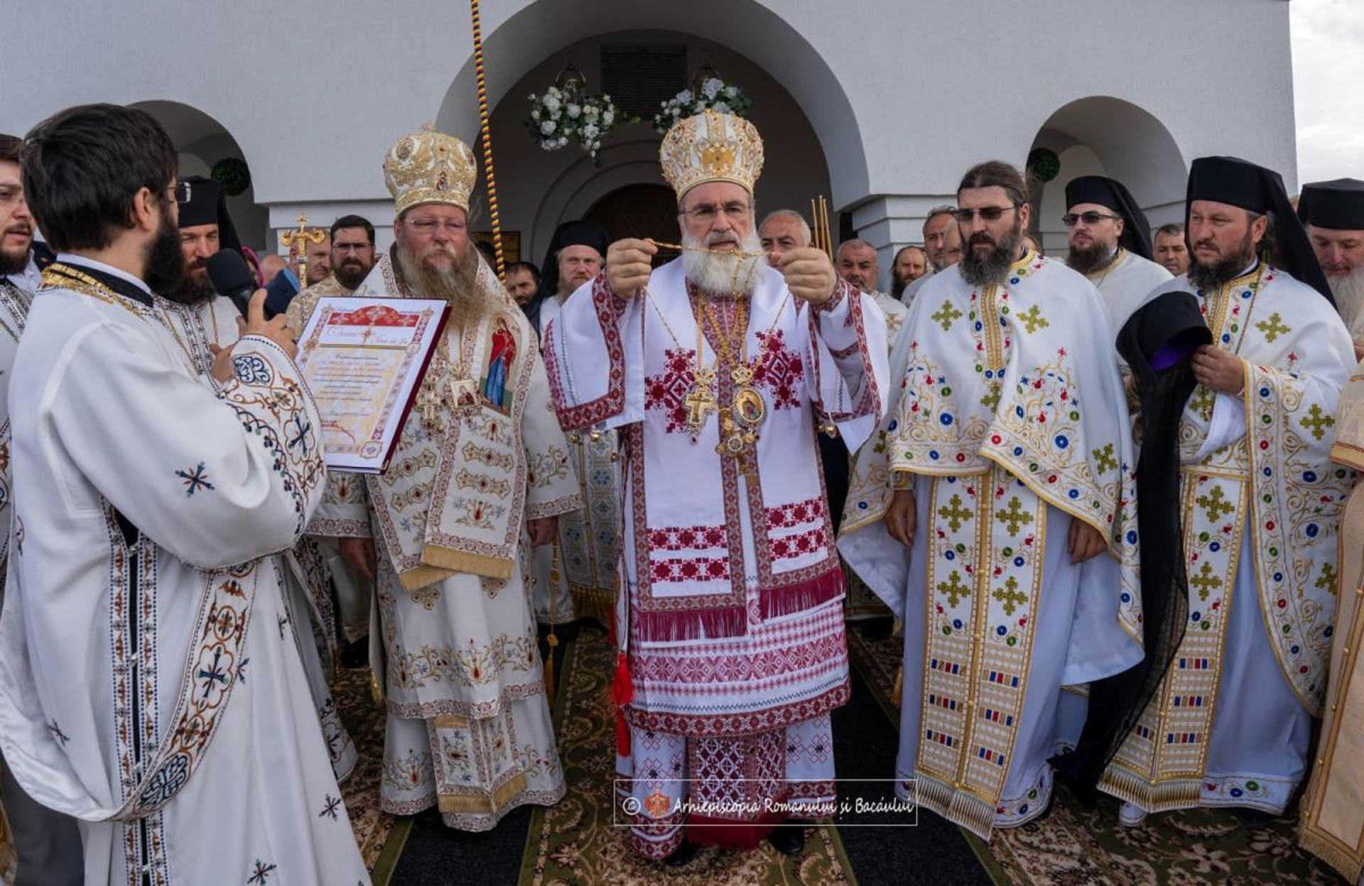 Biserica Mănăstirii Calapodești sfințită de doi ierarhi în prima duminică a noului an bisericesc