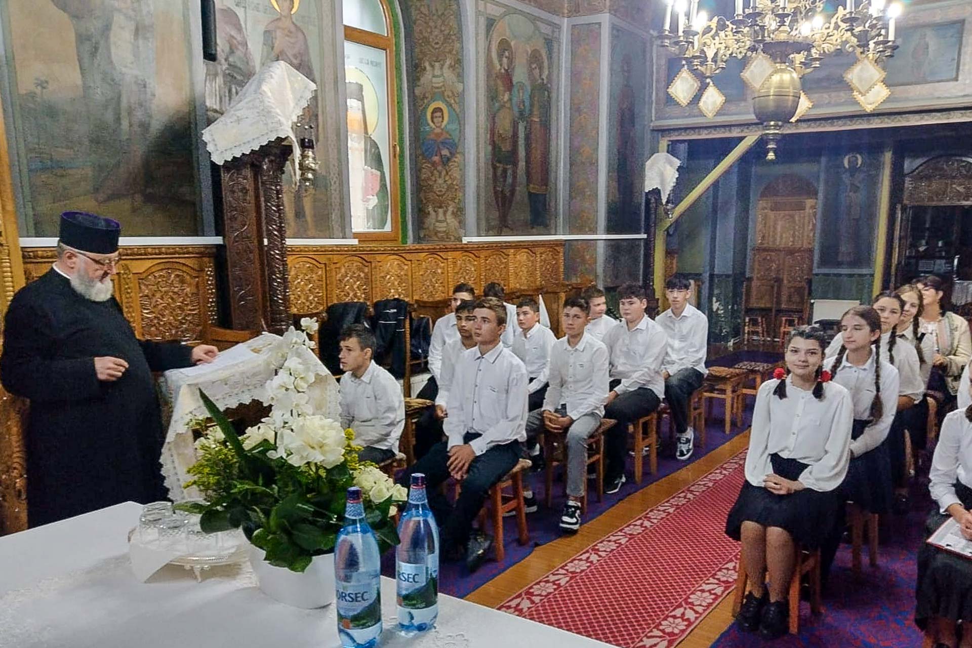 Cateheză demonstrativă în Parohia „Adormirea Maicii Domnului” din Vânători - Neamț