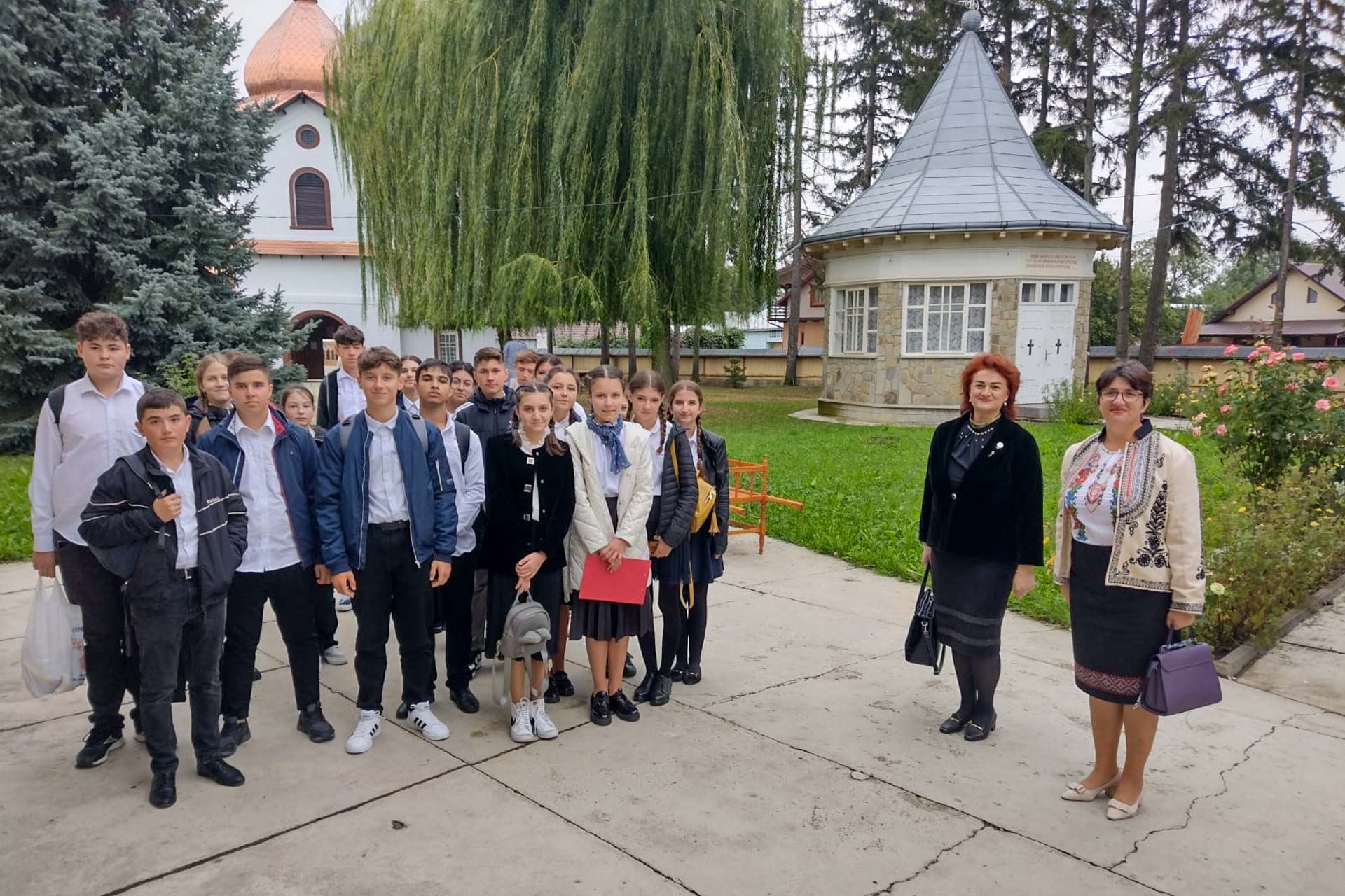 Cateheză demonstrativă în Parohia „Adormirea Maicii Domnului” din Vânători - Neamț