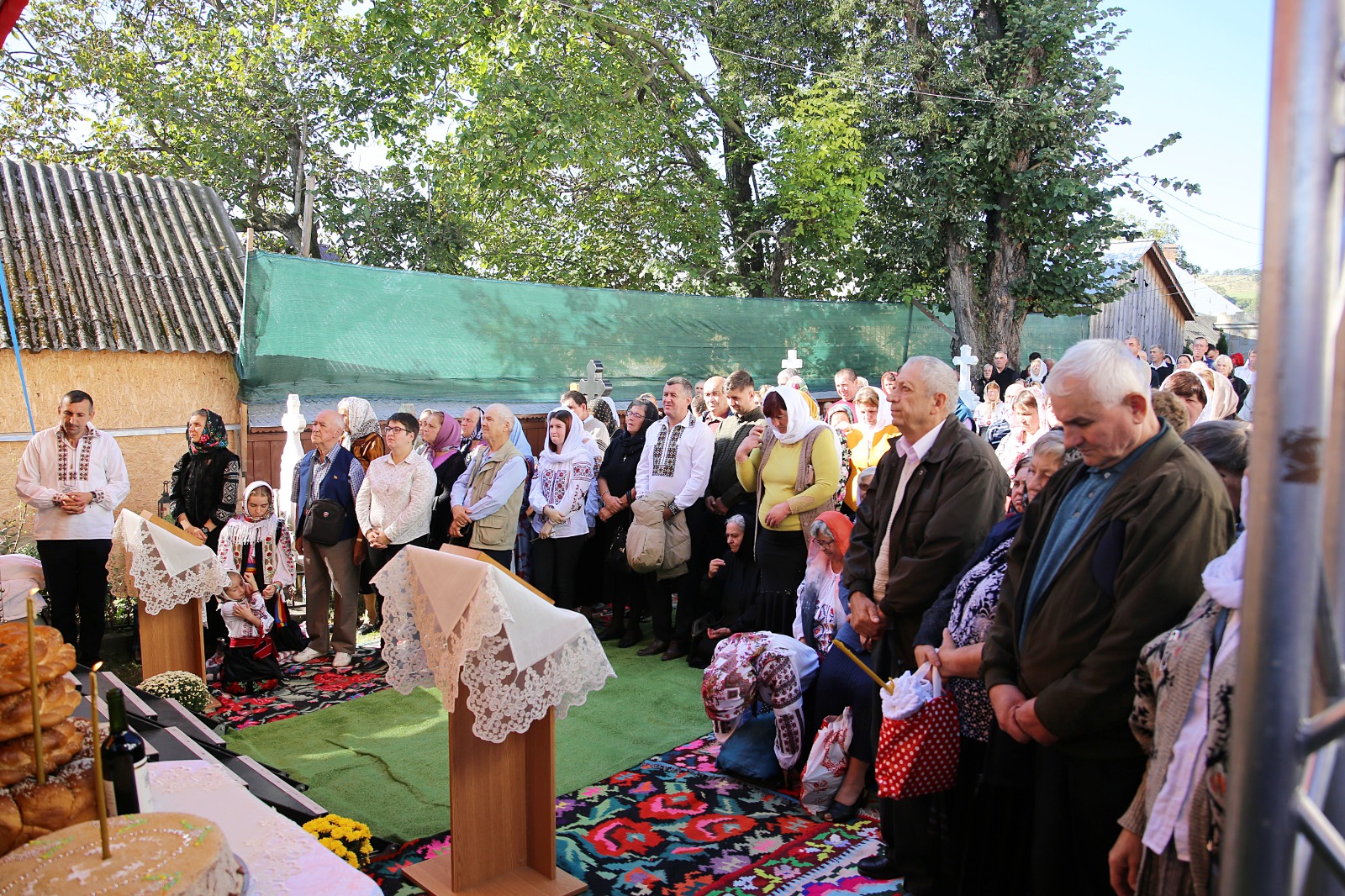 Paraclisul Parohiei Valea Seacă a fost târnosit. IPS Teofan: „Suntem rânduiți de Dumnezeu pentru a fi iconomi în ceea ce privește familia proprie și țara”