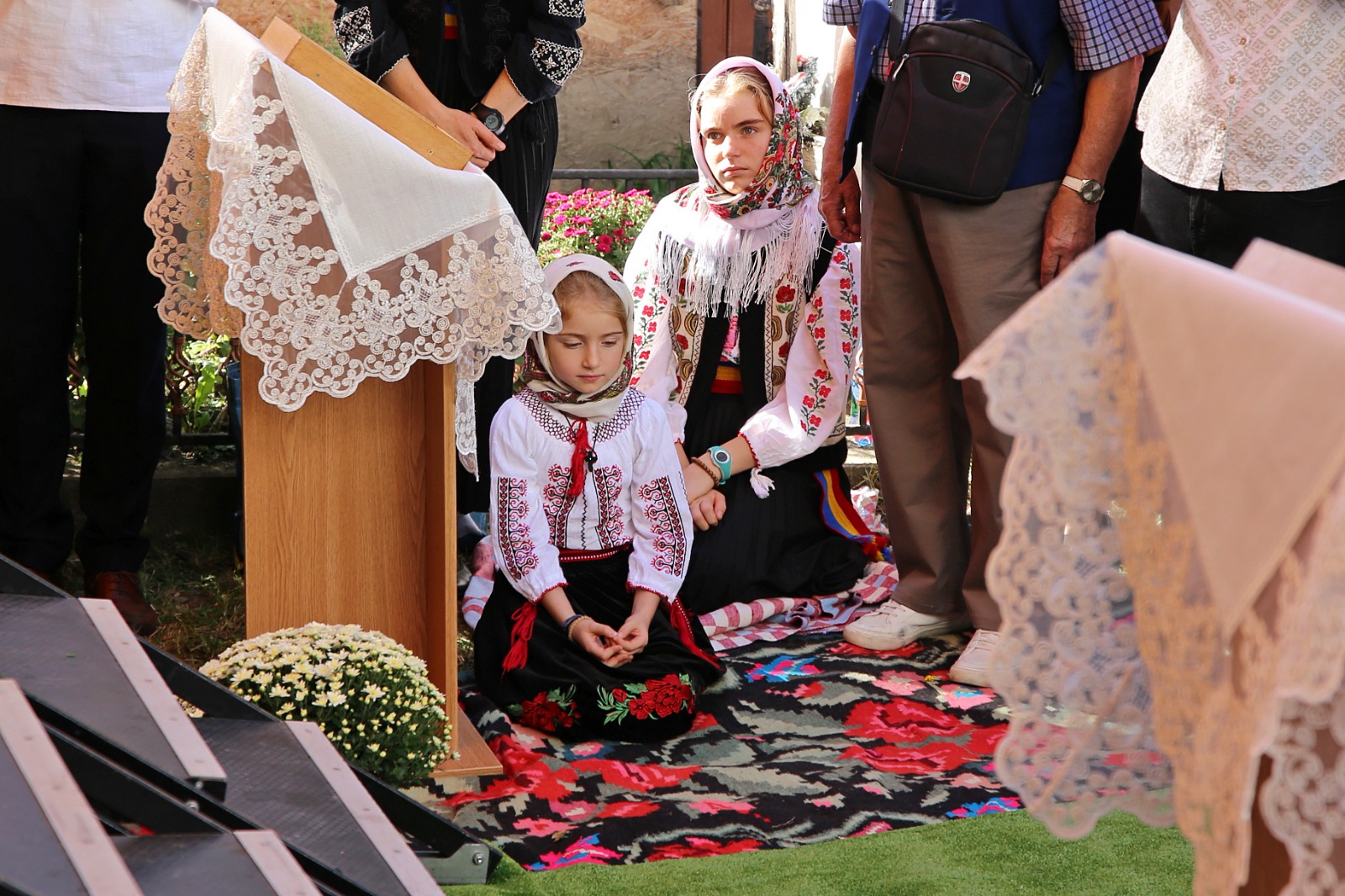 Paraclisul Parohiei Valea Seacă a fost târnosit. IPS Teofan: „Suntem rânduiți de Dumnezeu pentru a fi iconomi în ceea ce privește familia proprie și țara”