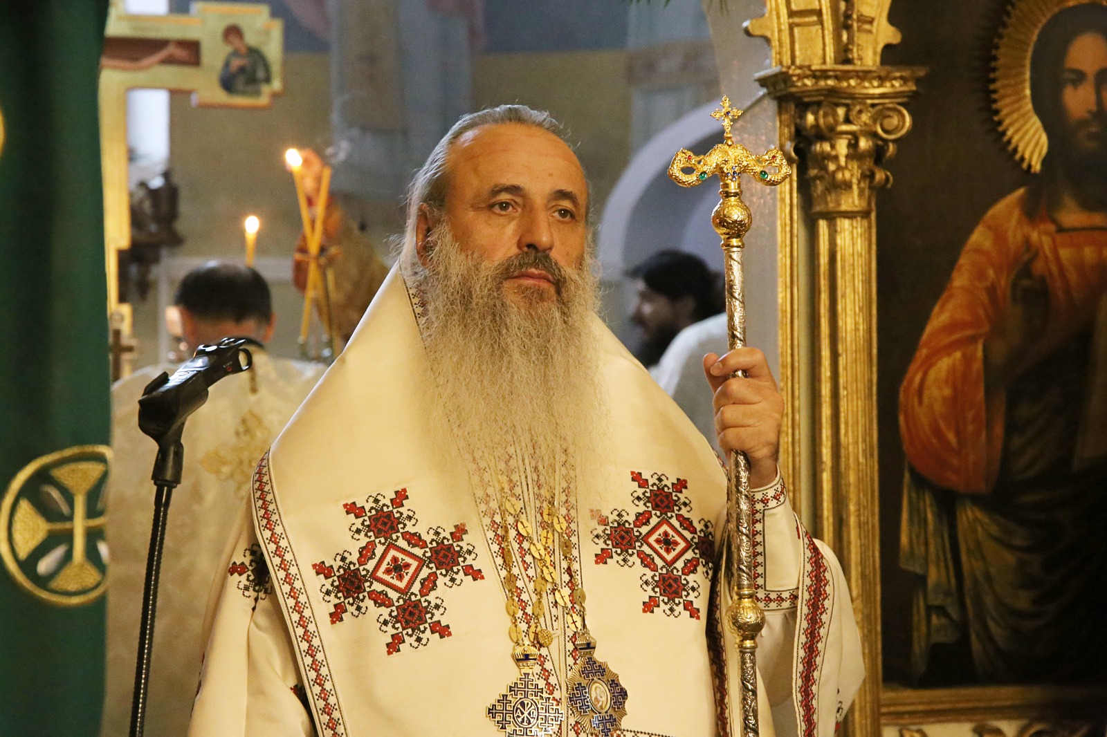 IPS Teofan la Parohia Ziua Crucii Iași