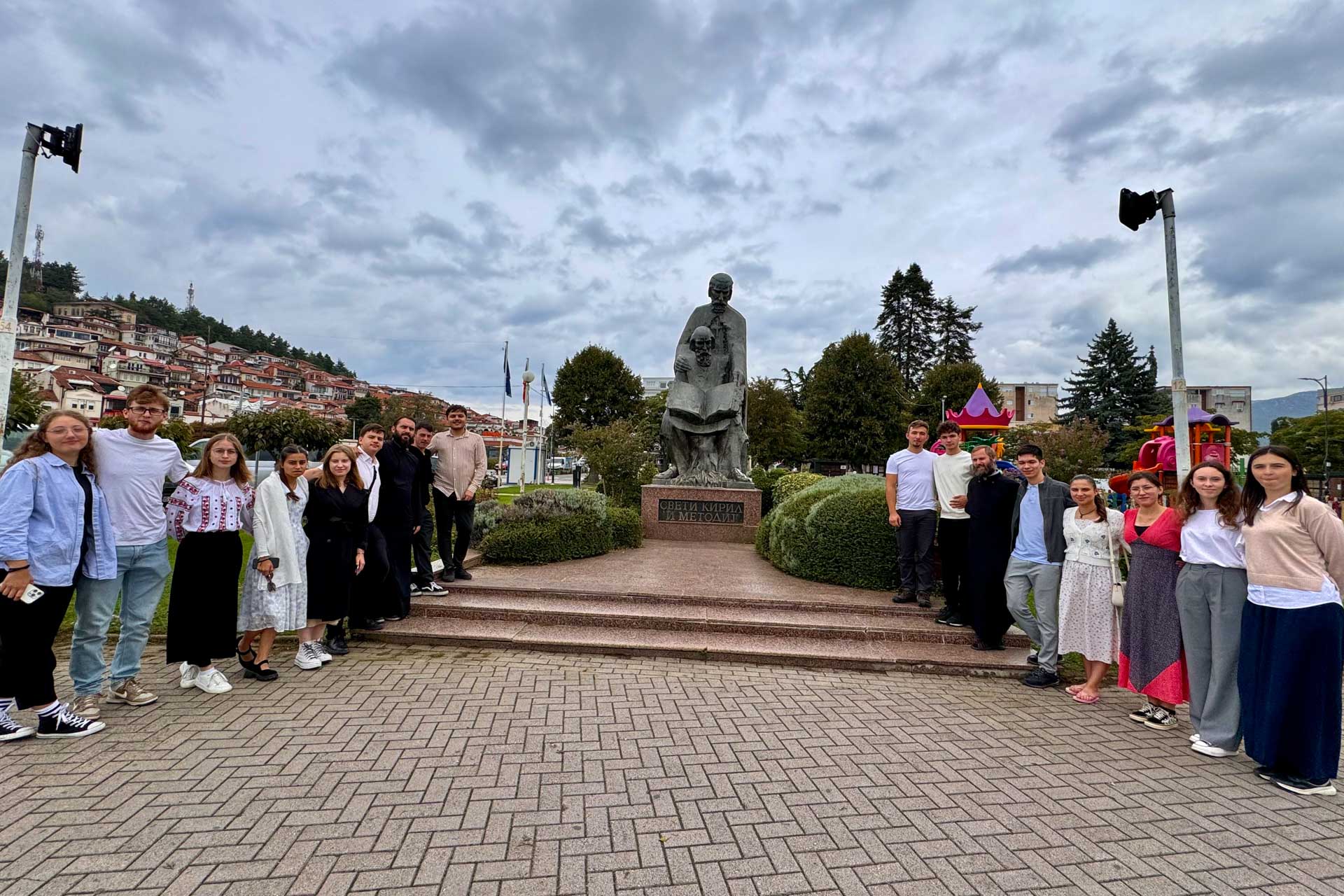 Tineri în pelerinaj