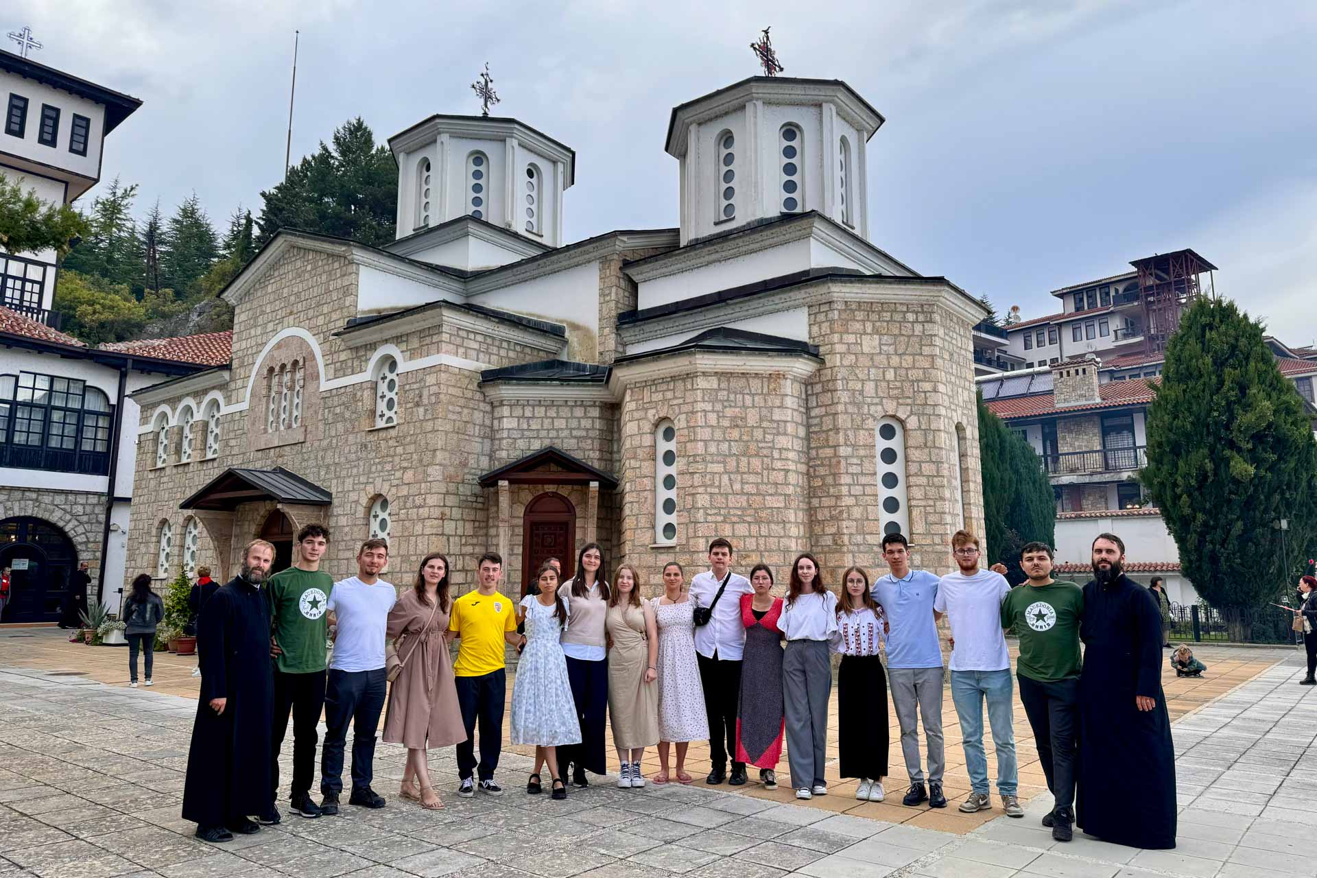 Tineri în Pelerinaj în Balcani