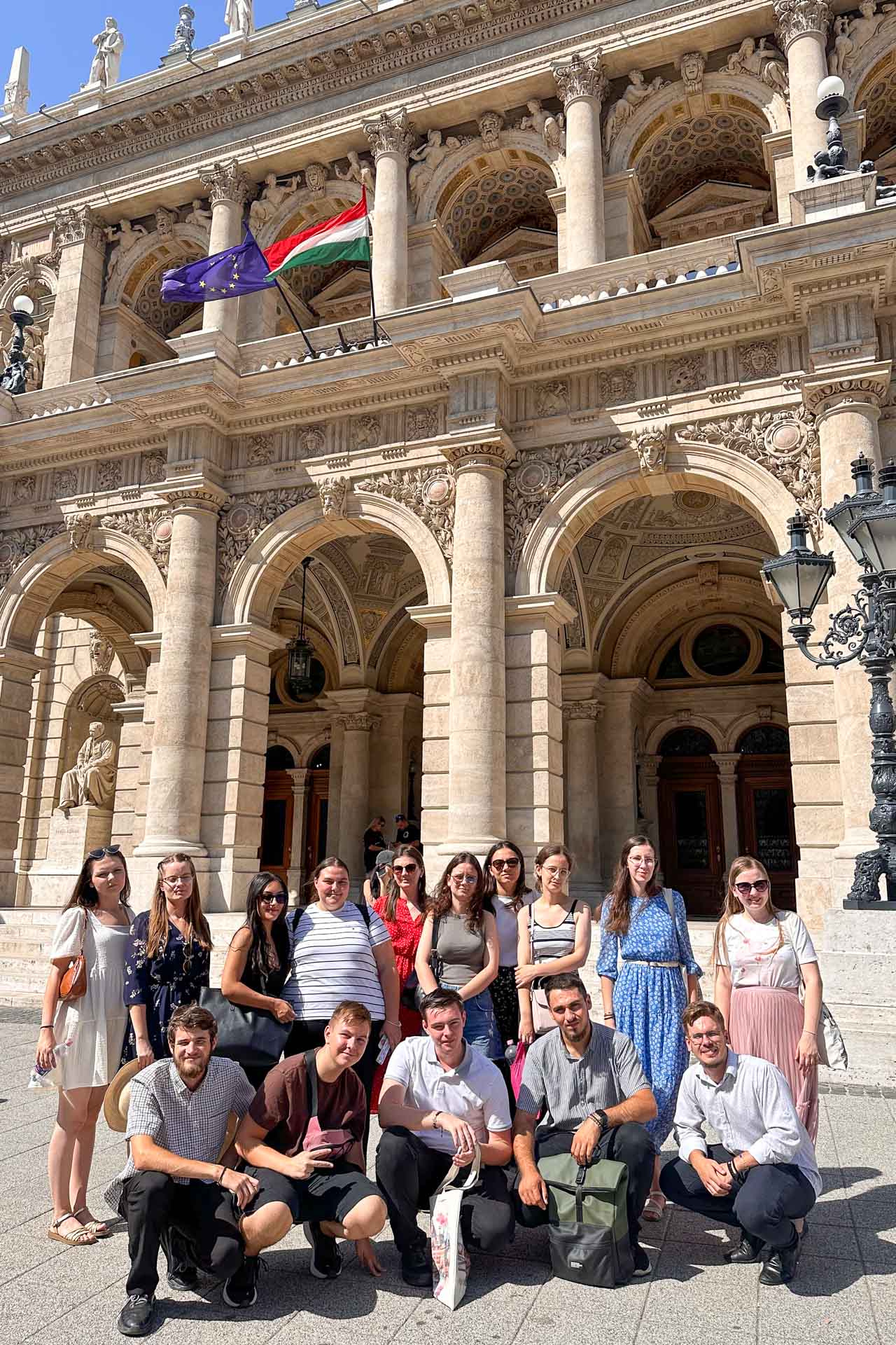 Câțiva voluntari ai Caravanei ASCOR au vizitat capitala Ungariei Câțiva voluntari ai Caravanei ASCOR au vizitat capitala Ungariei