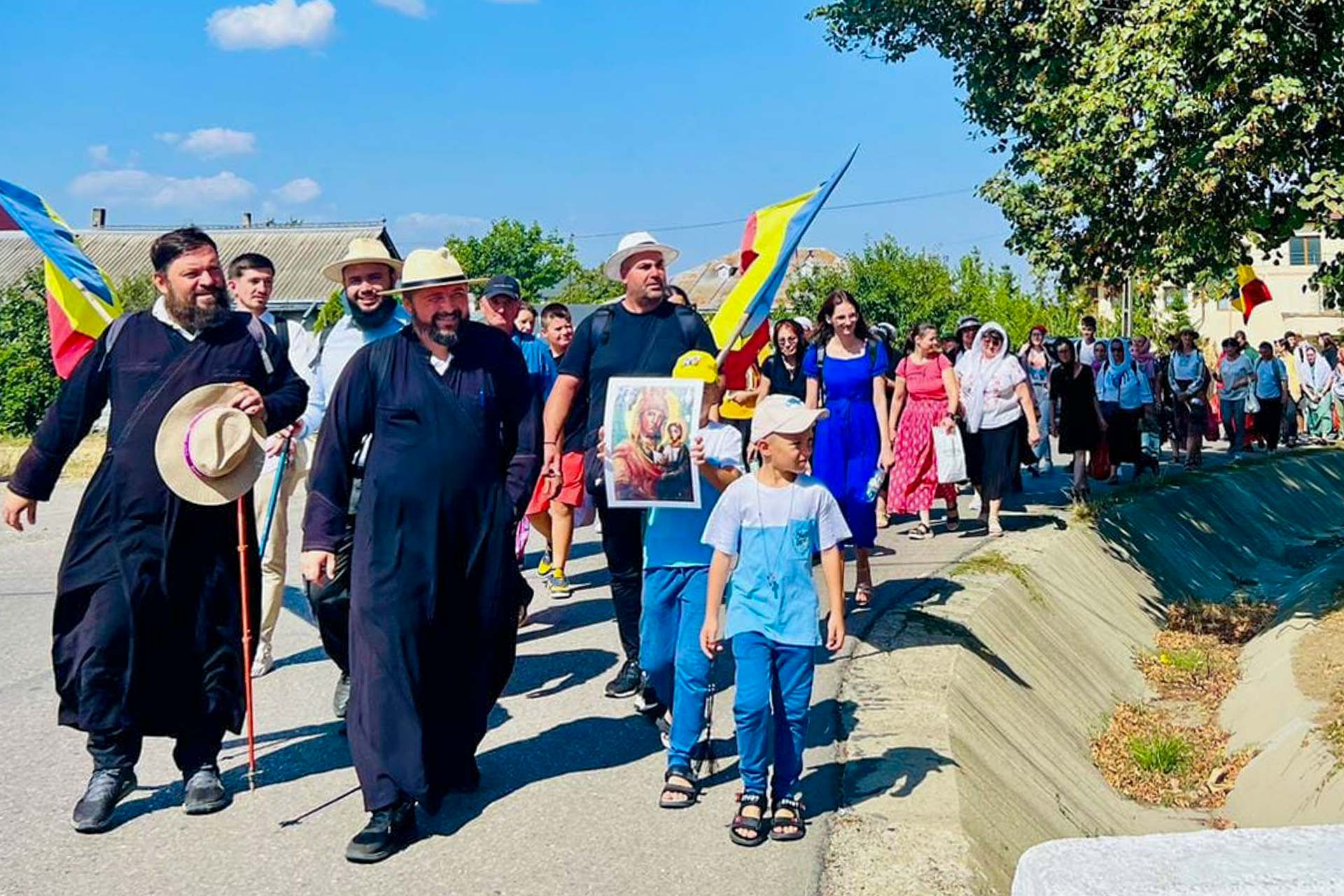 Prima ediție a pelerinajului pedestru cu ocazia sărbătorii „Nașterii Maicii Domnului”, hramul Mănăstirii Vorona