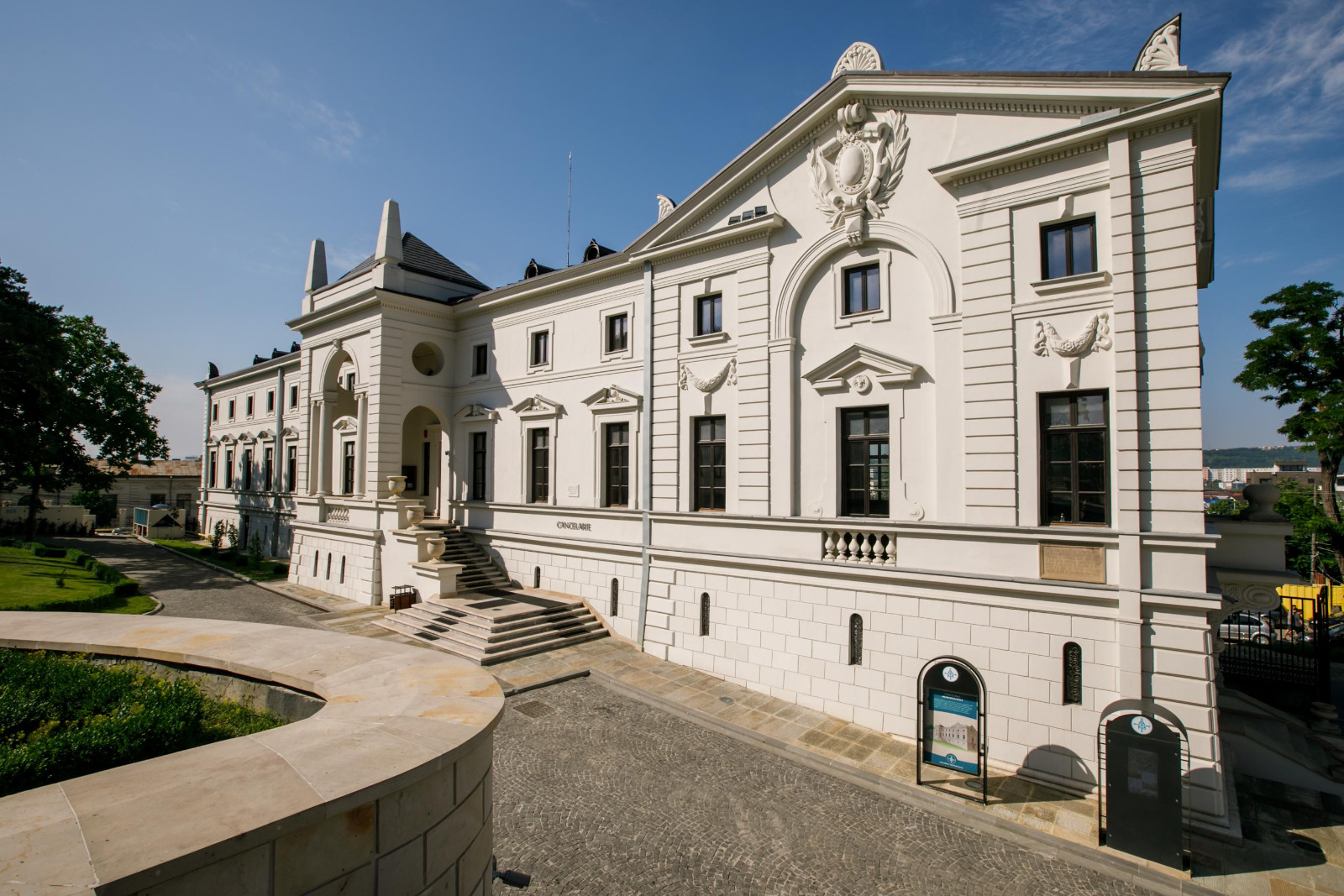 Sala Iustin Moisescu a Ansamblului Mitropolitan din Iaşi